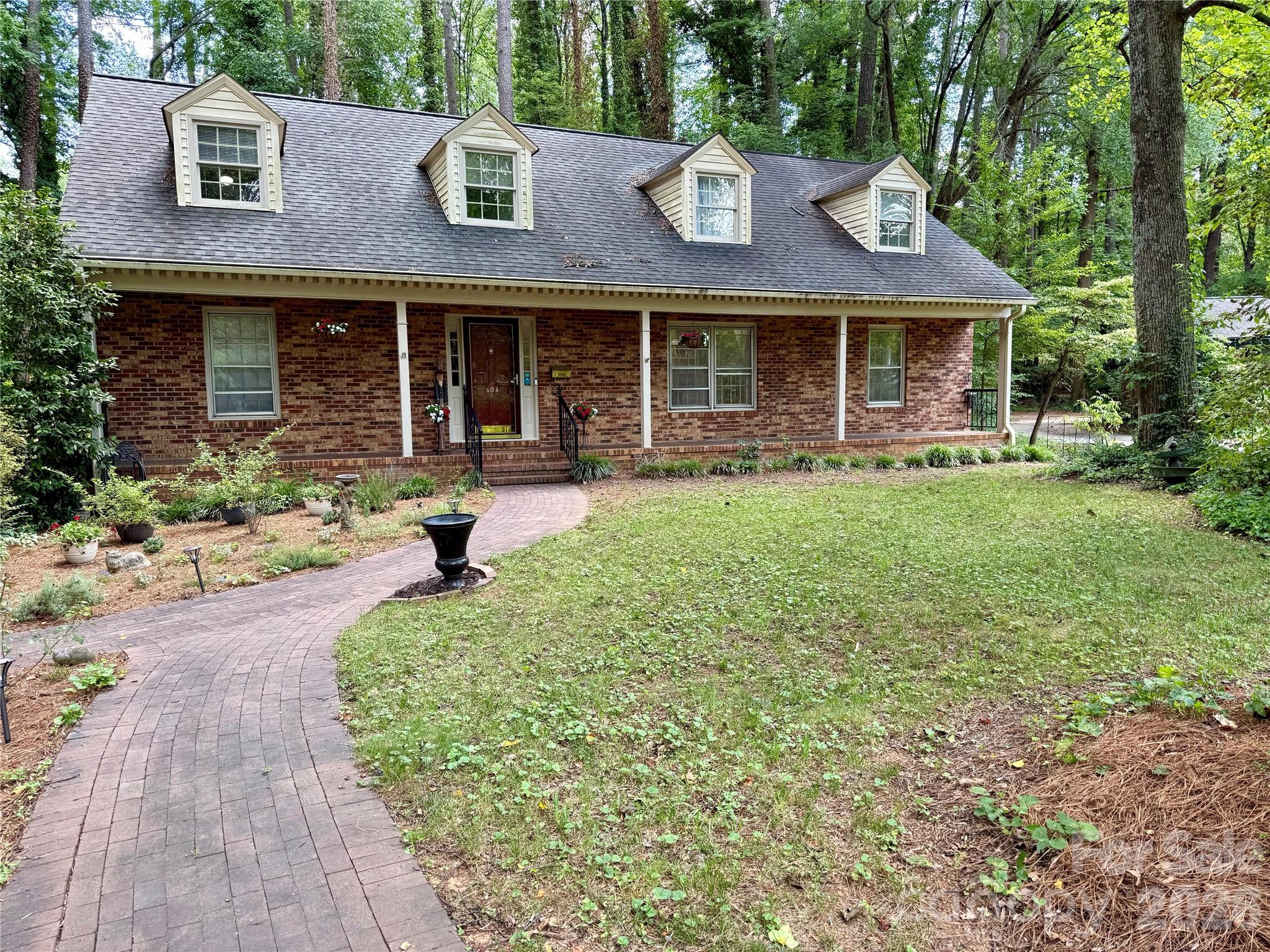 604 Whittington Place Property Photo 3