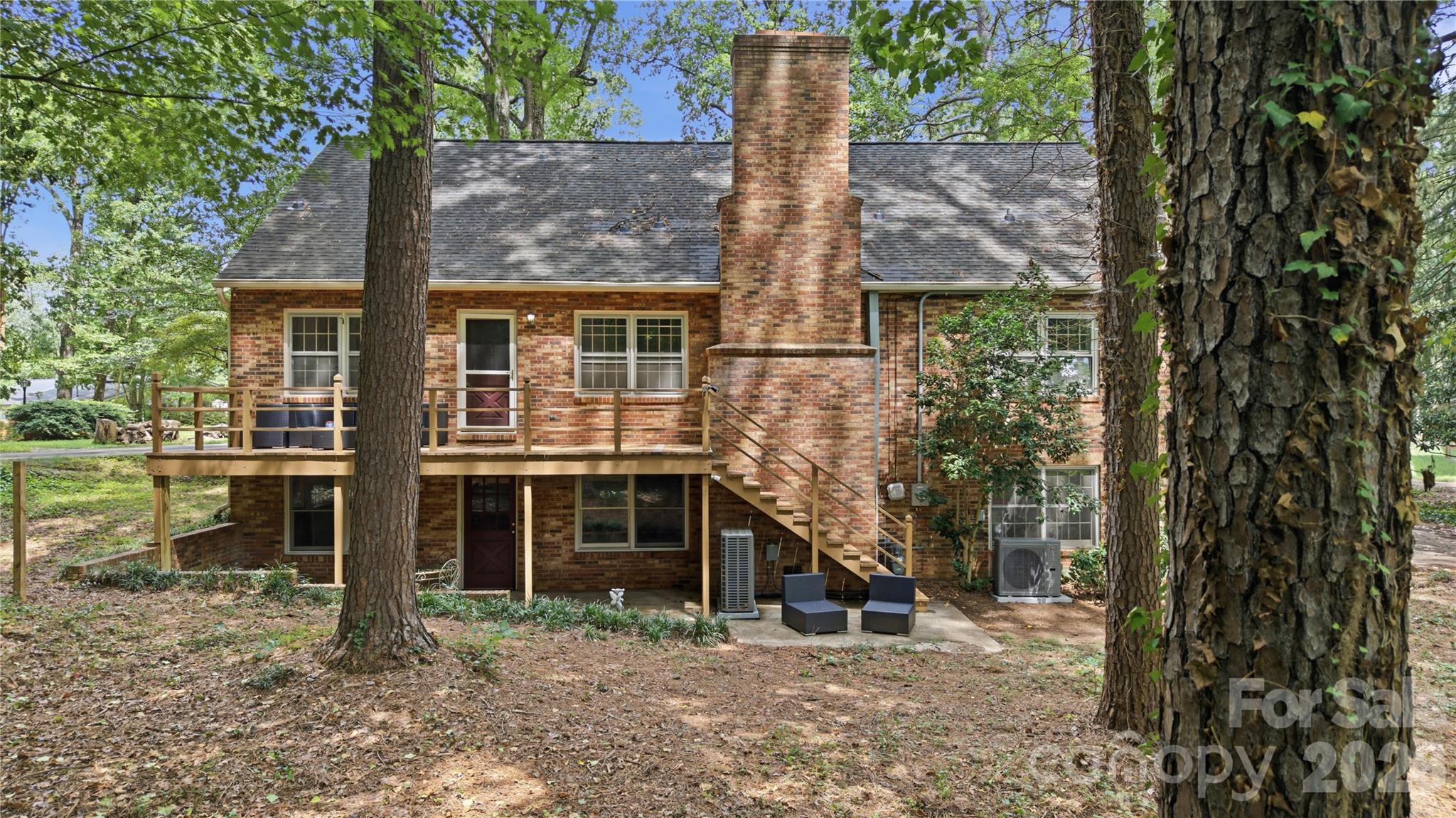 604 Whittington Place Property Photo 29