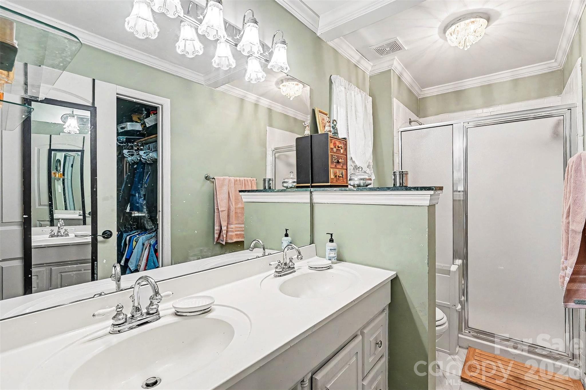 10319 Camelback Circle Property Photo 24