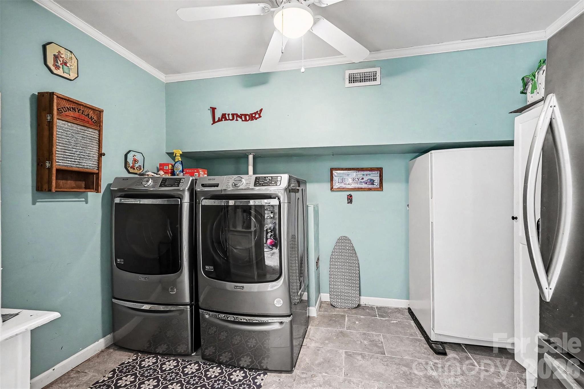 10319 Camelback Circle Property Photo 30