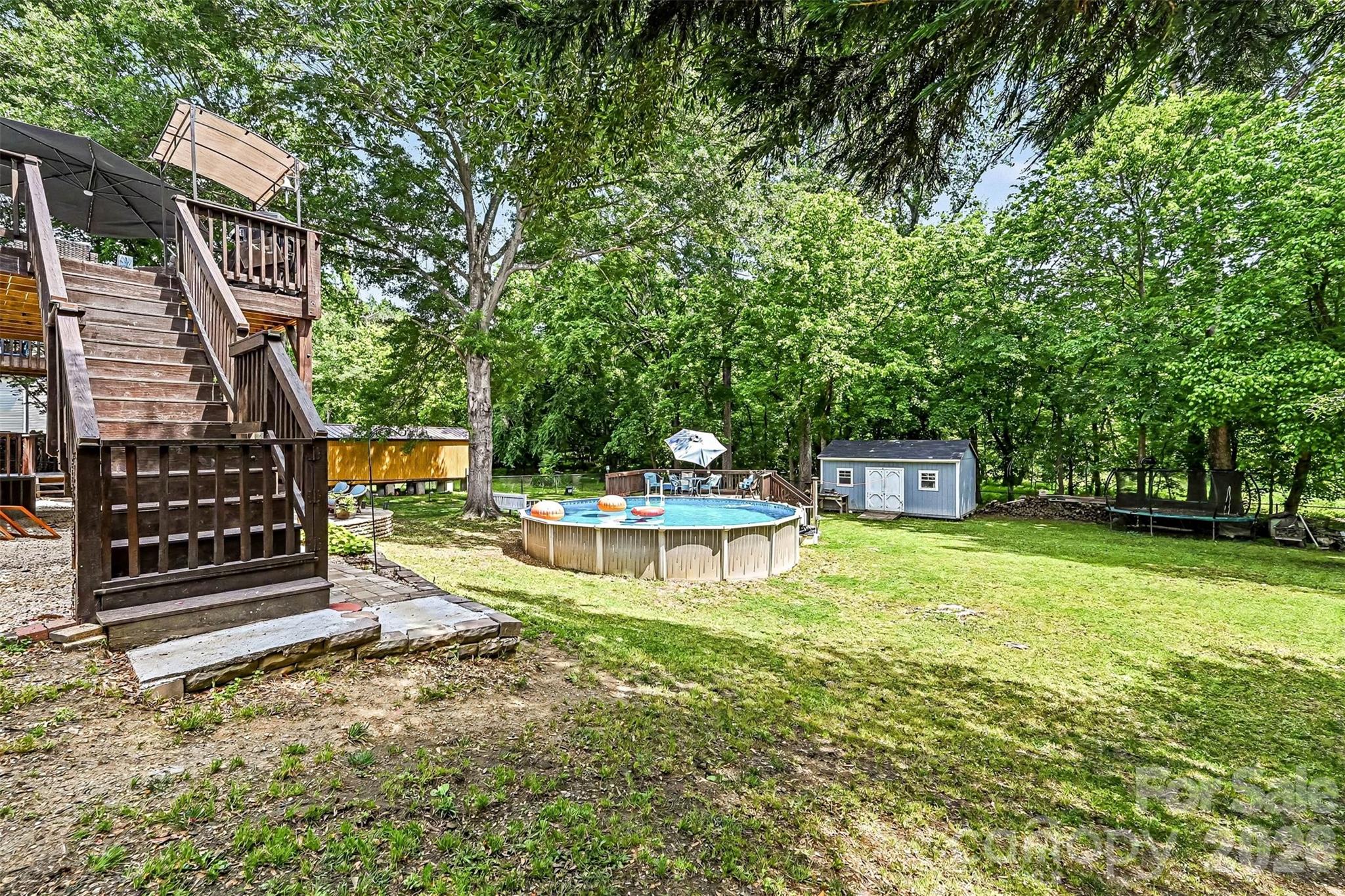 10319 Camelback Circle Property Photo 32