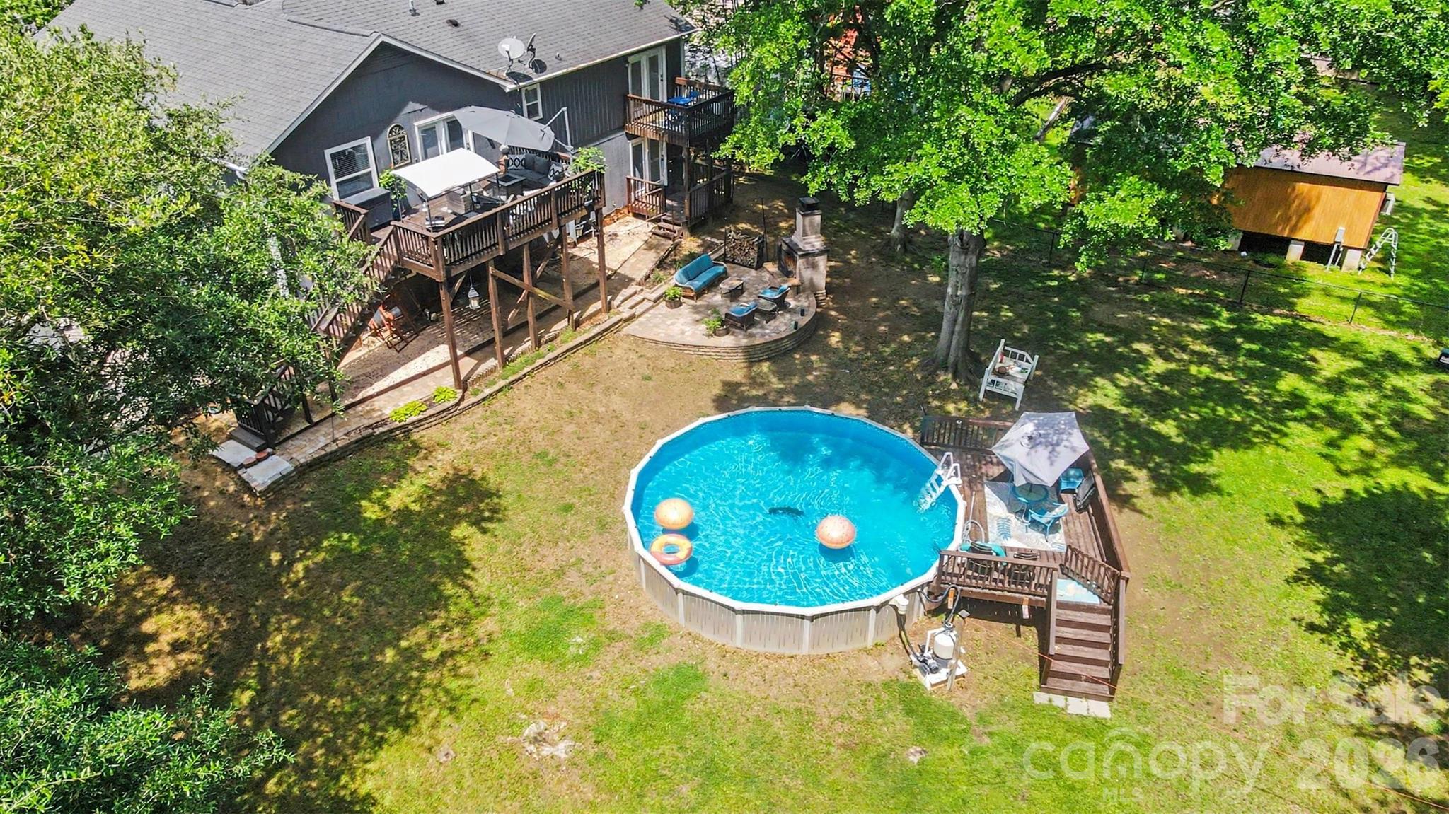 10319 Camelback Circle Property Photo 37