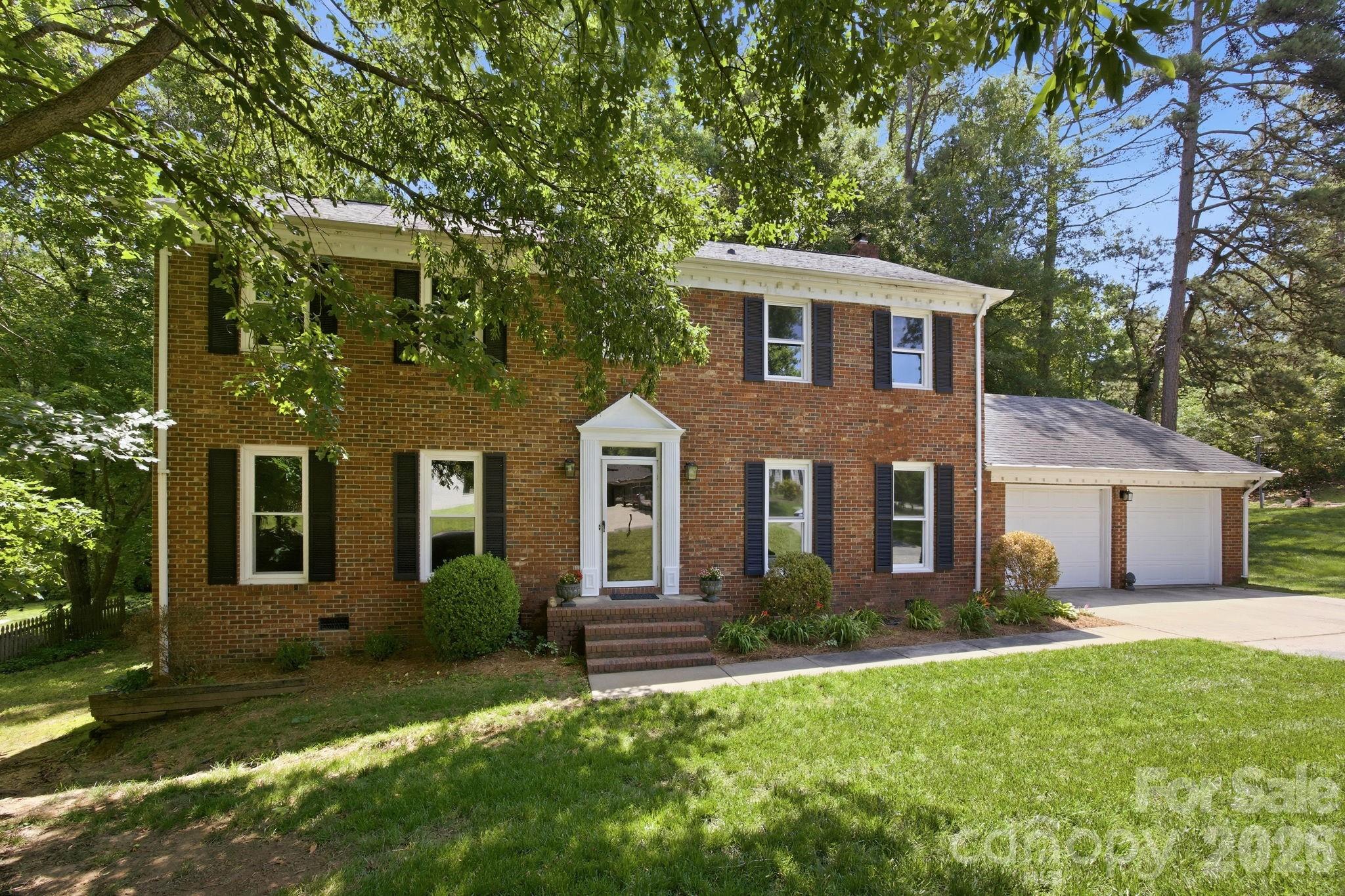 2011 Windlock Drive Property Photo 1