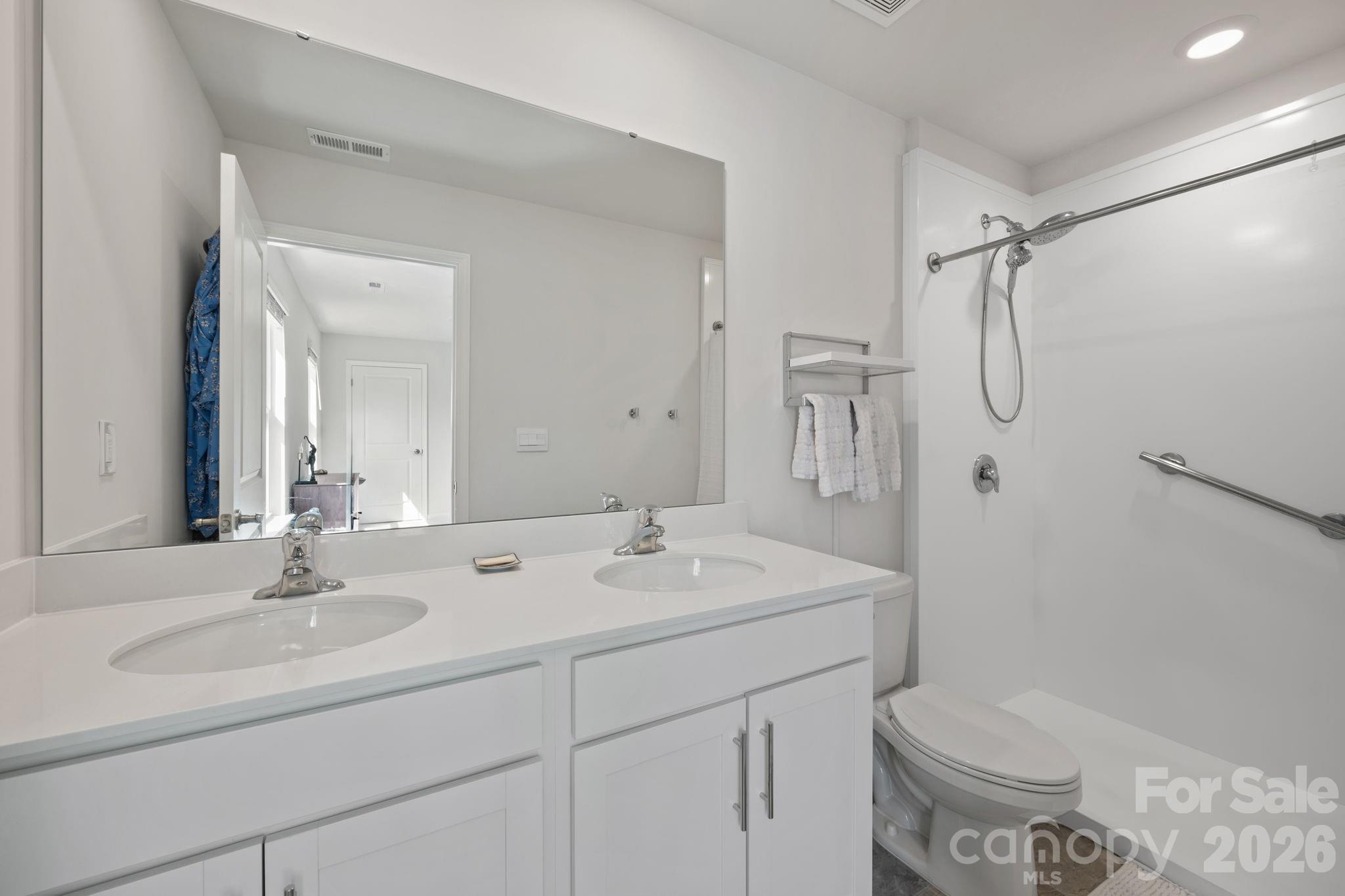 83 Malcolm Court Property Photo 18
