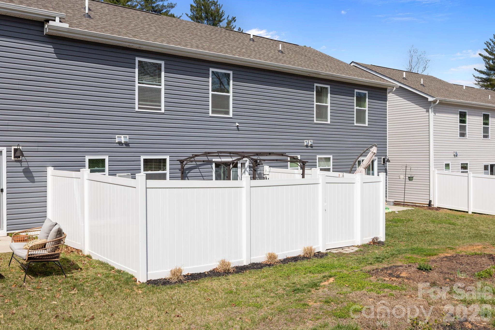83 Malcolm Court Property Photo 30