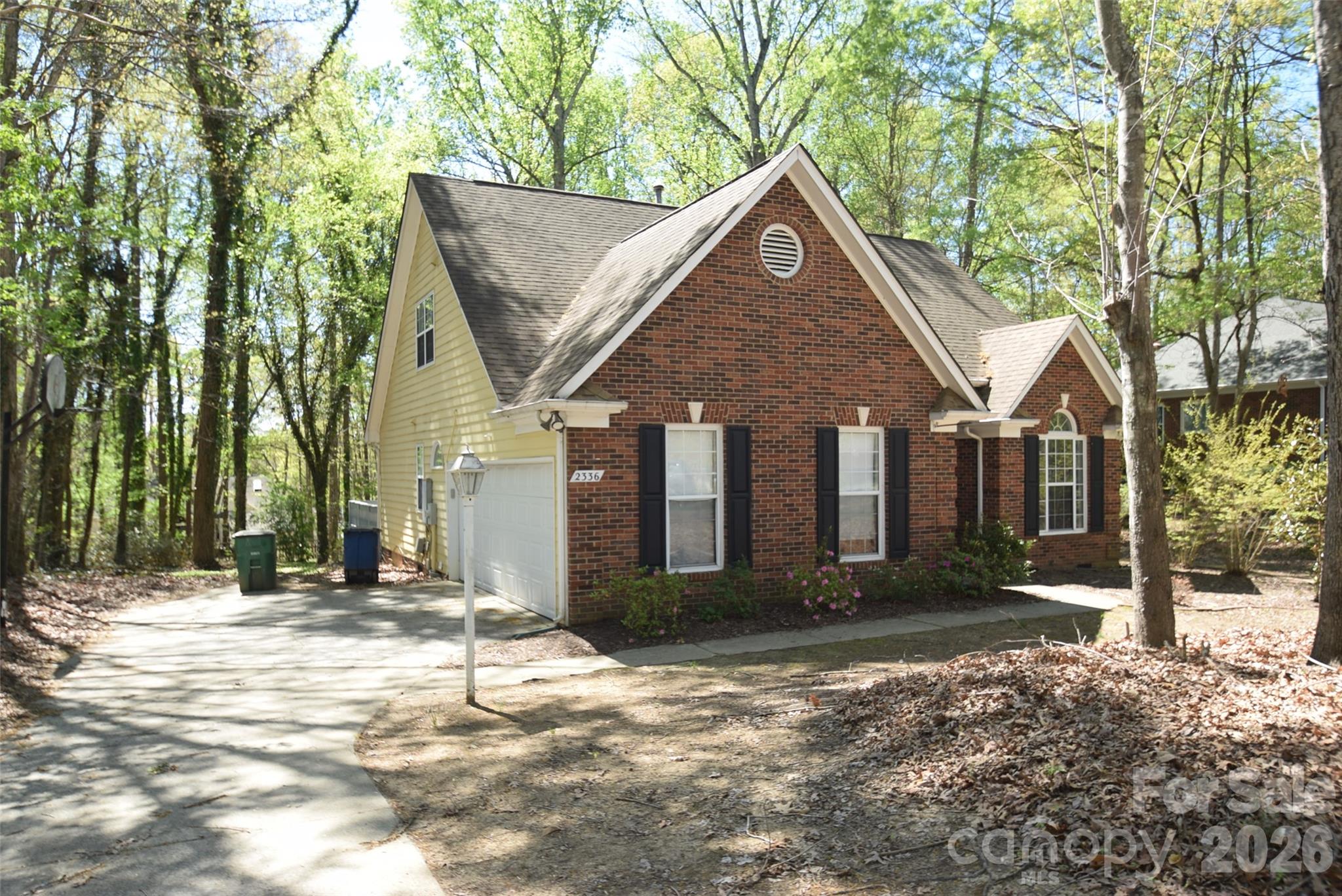 2336 Mill House Lane Property Photo 2
