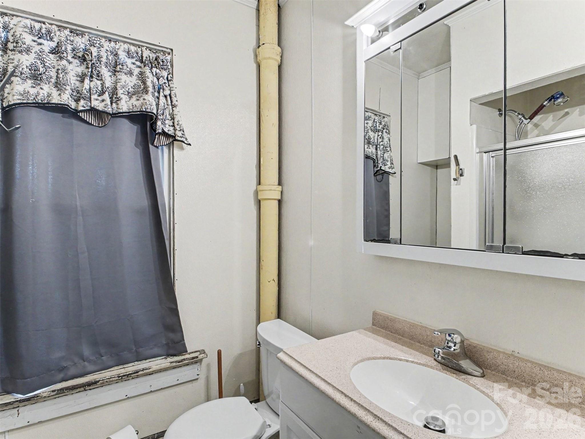 620 N Fulton Street Property Photo 25