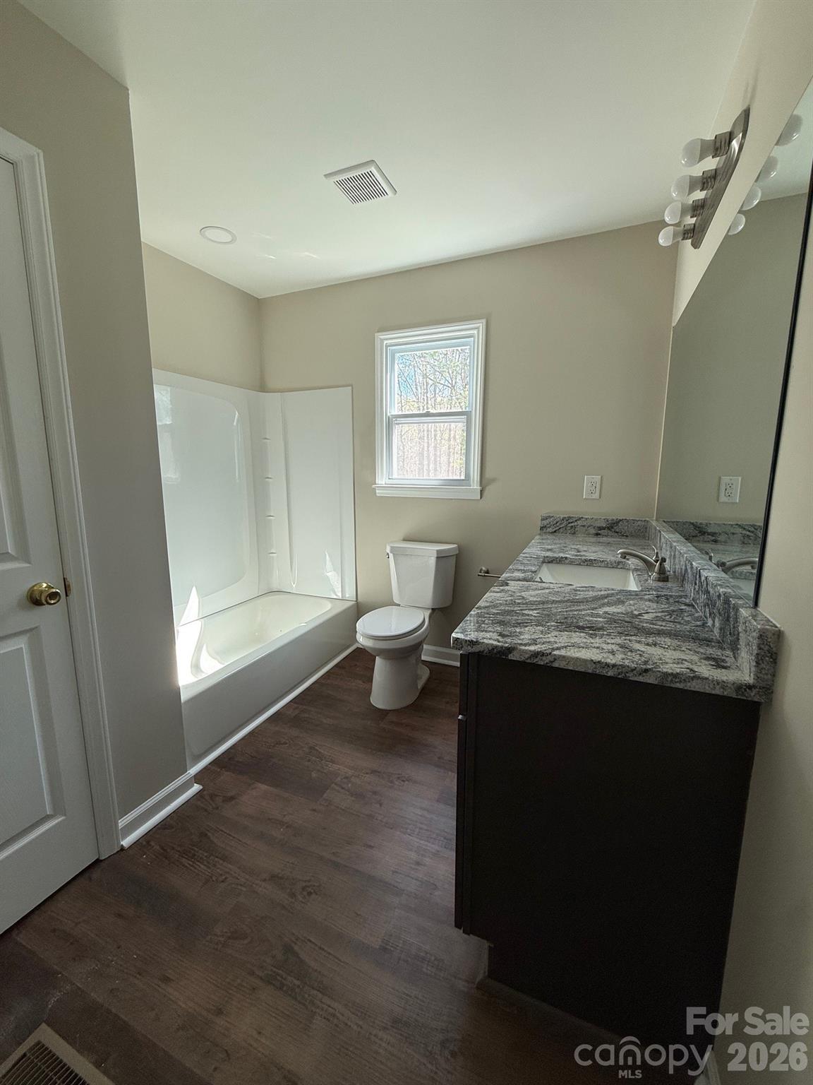 3730 Sedgefield Drive Property Photo 5