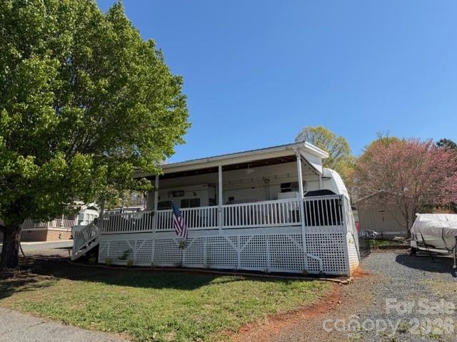 145 Grand View Drive Property Photo 1