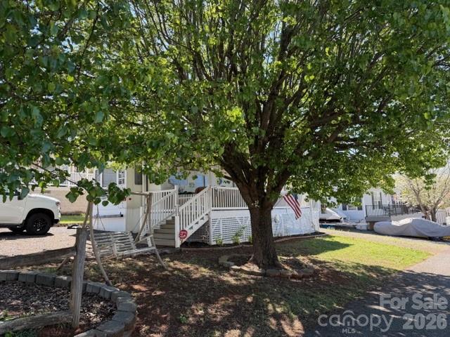 145 Grand View Drive Property Photo 4