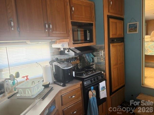 145 Grand View Drive Property Photo 11