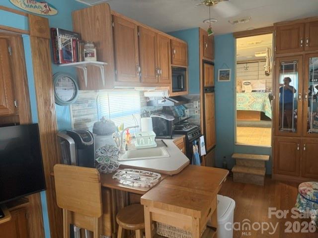 145 Grand View Drive Property Photo 12