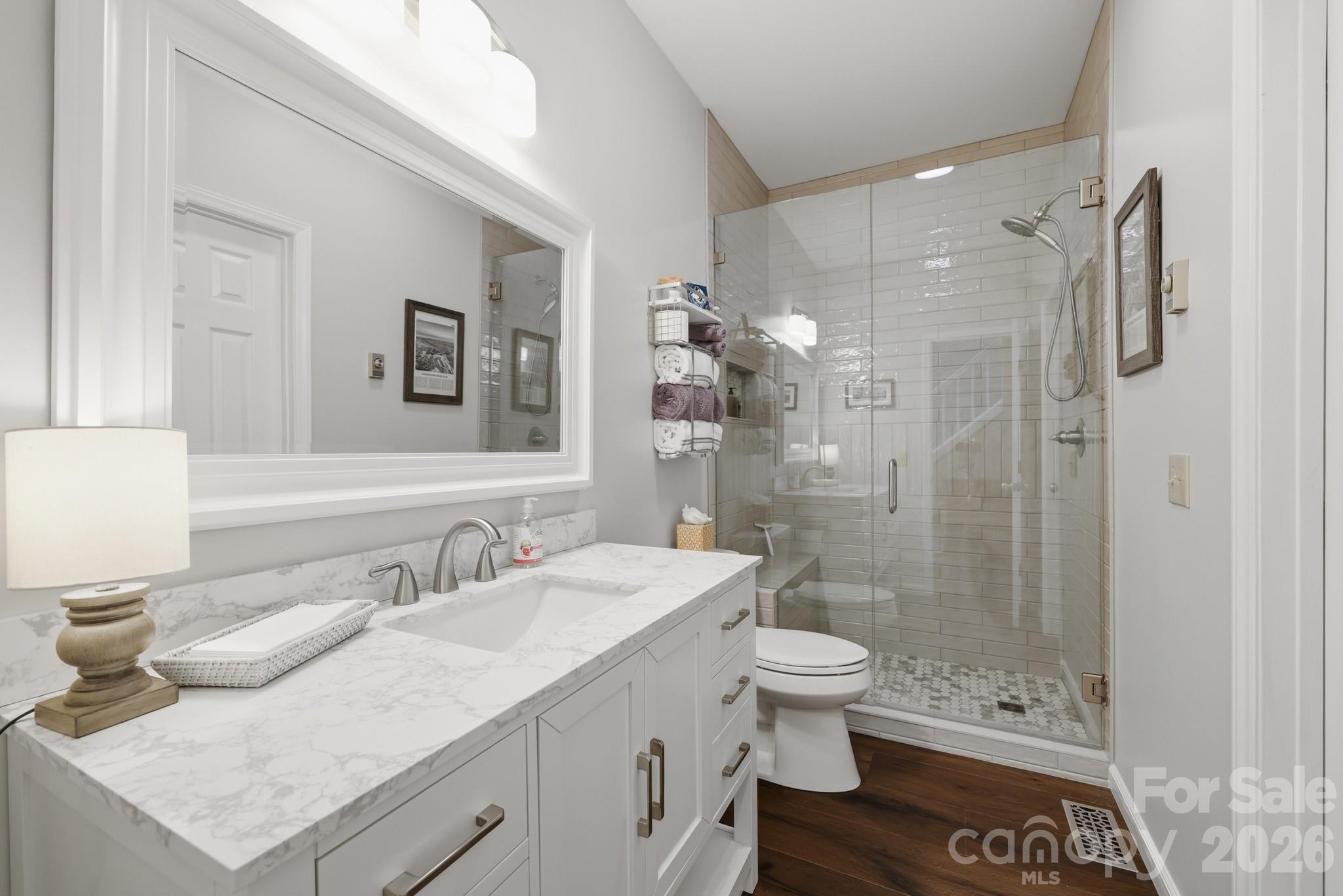 233 Lake View Place D1 Property Photo 24