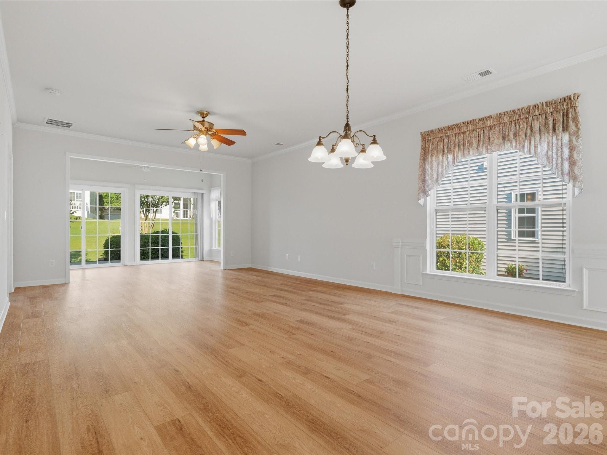 3918 Yosemite Way Property Photo 9