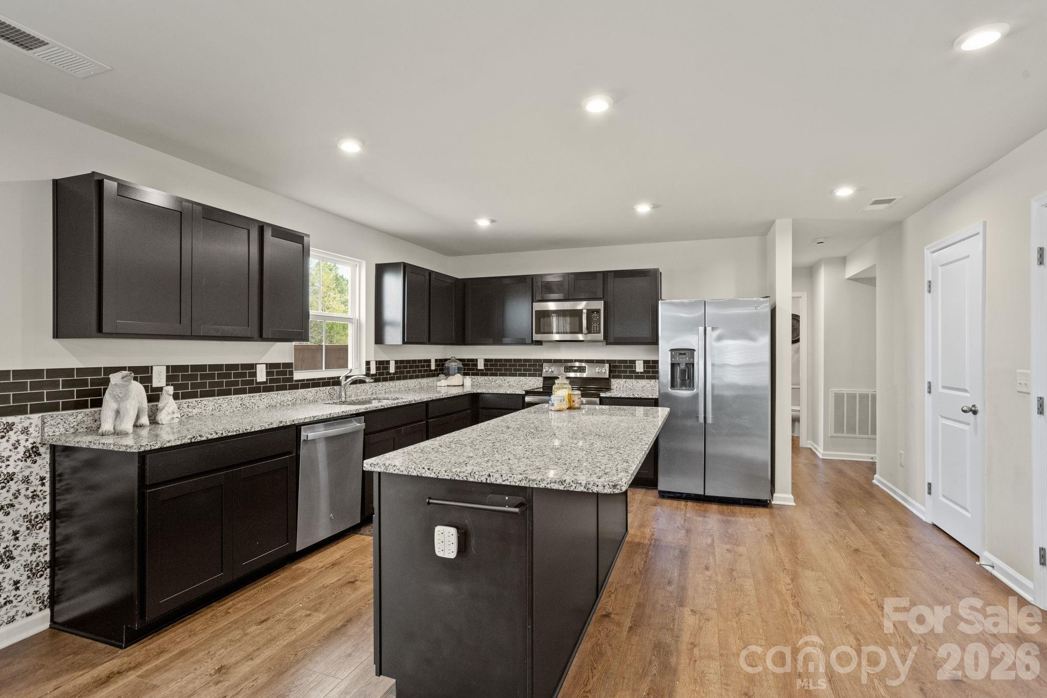 244 Ingram Court Property Photo 6