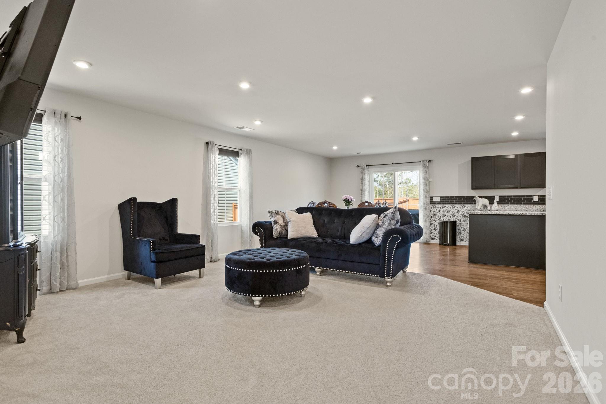 244 Ingram Court Property Photo 9