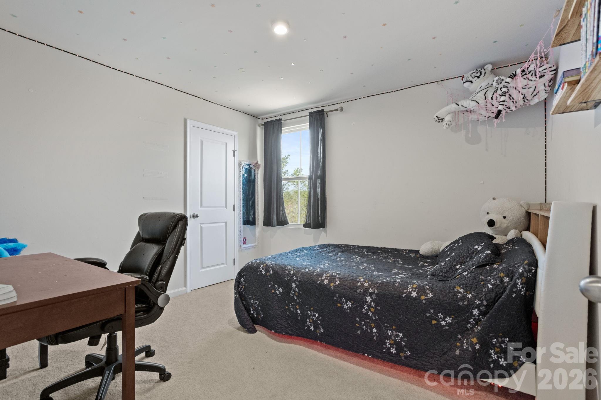 244 Ingram Court Property Photo 23