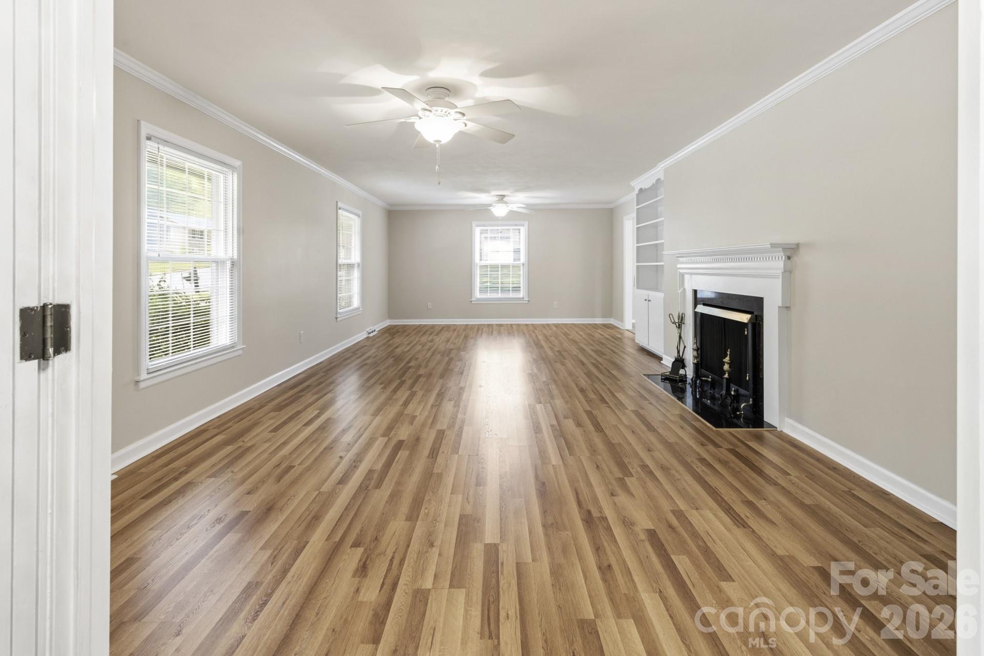 607 12th Avenue Property Photo 10