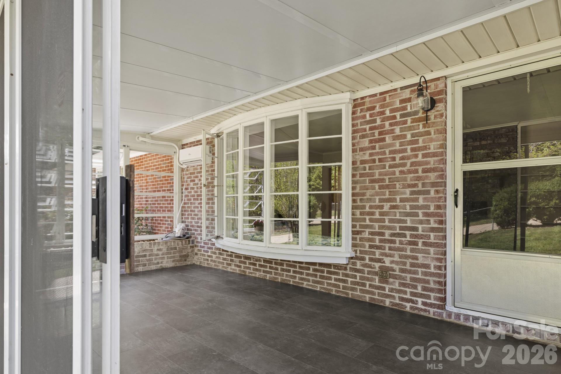 607 12th Avenue Property Photo 12
