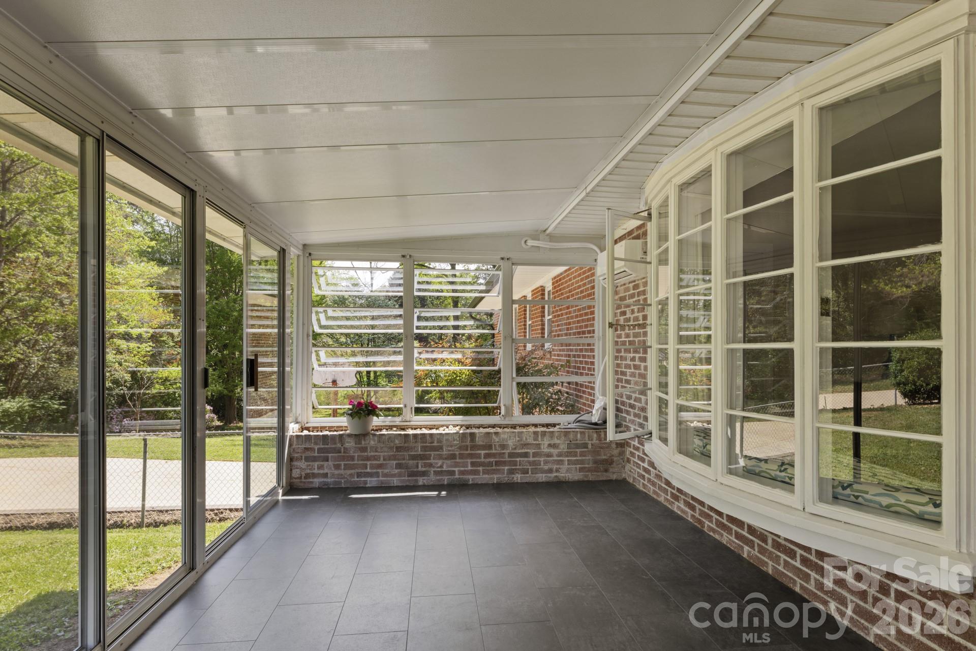 607 12th Avenue Property Photo 13