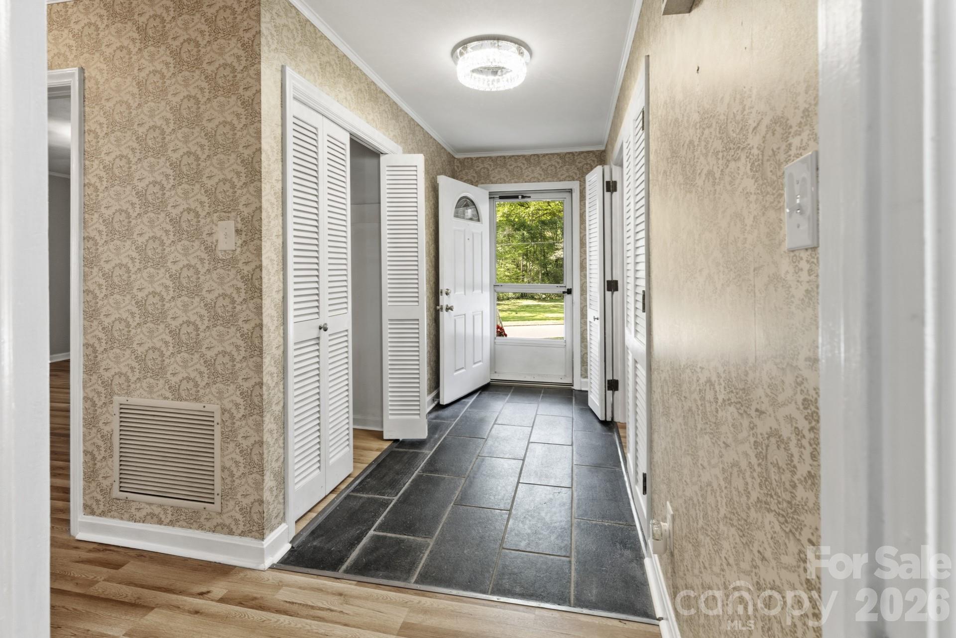 607 12th Avenue Property Photo 15