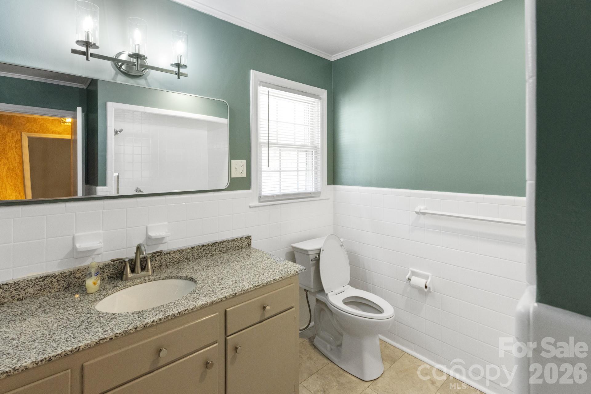 607 12th Avenue Property Photo 17