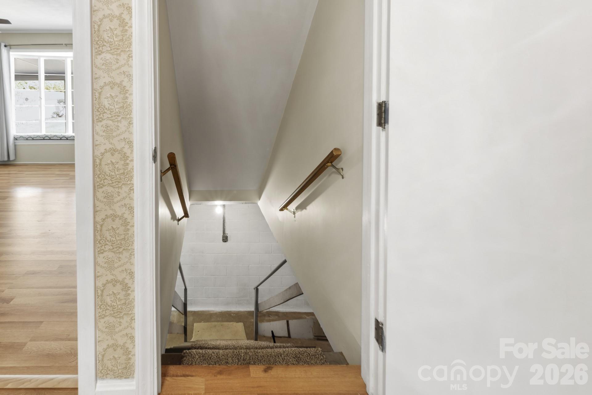 607 12th Avenue Property Photo 24