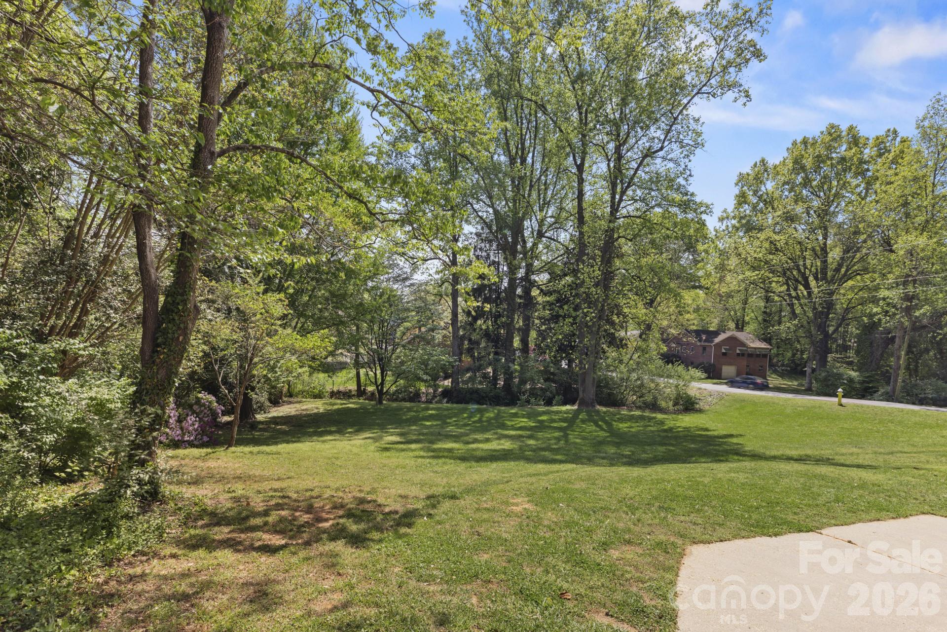 607 12th Avenue Property Photo 28