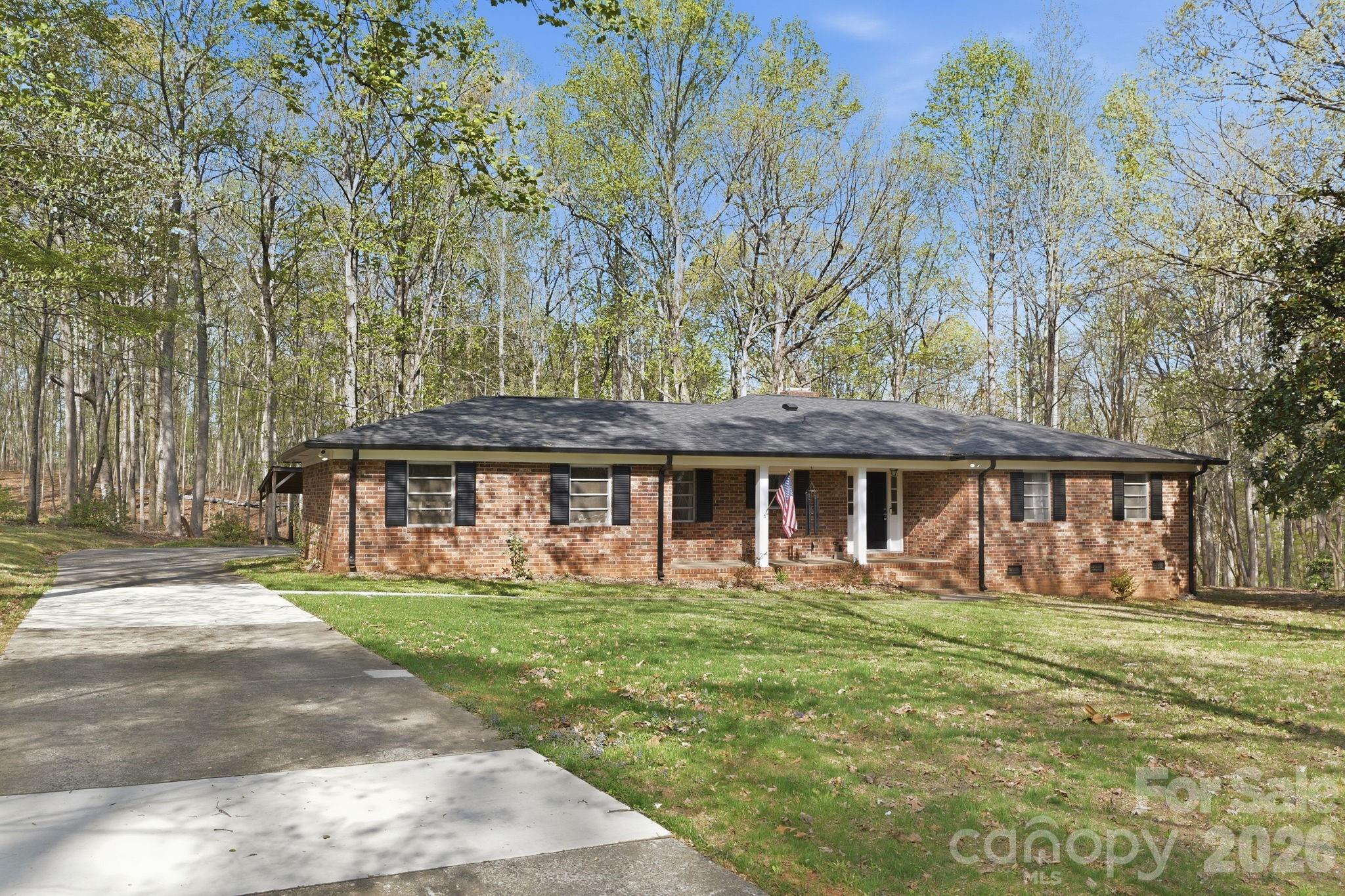 11715 Timber Ridge Road Property Photo 2