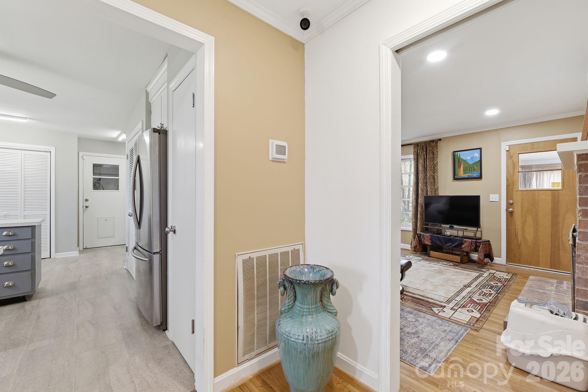 11715 Timber Ridge Road Property Photo 9