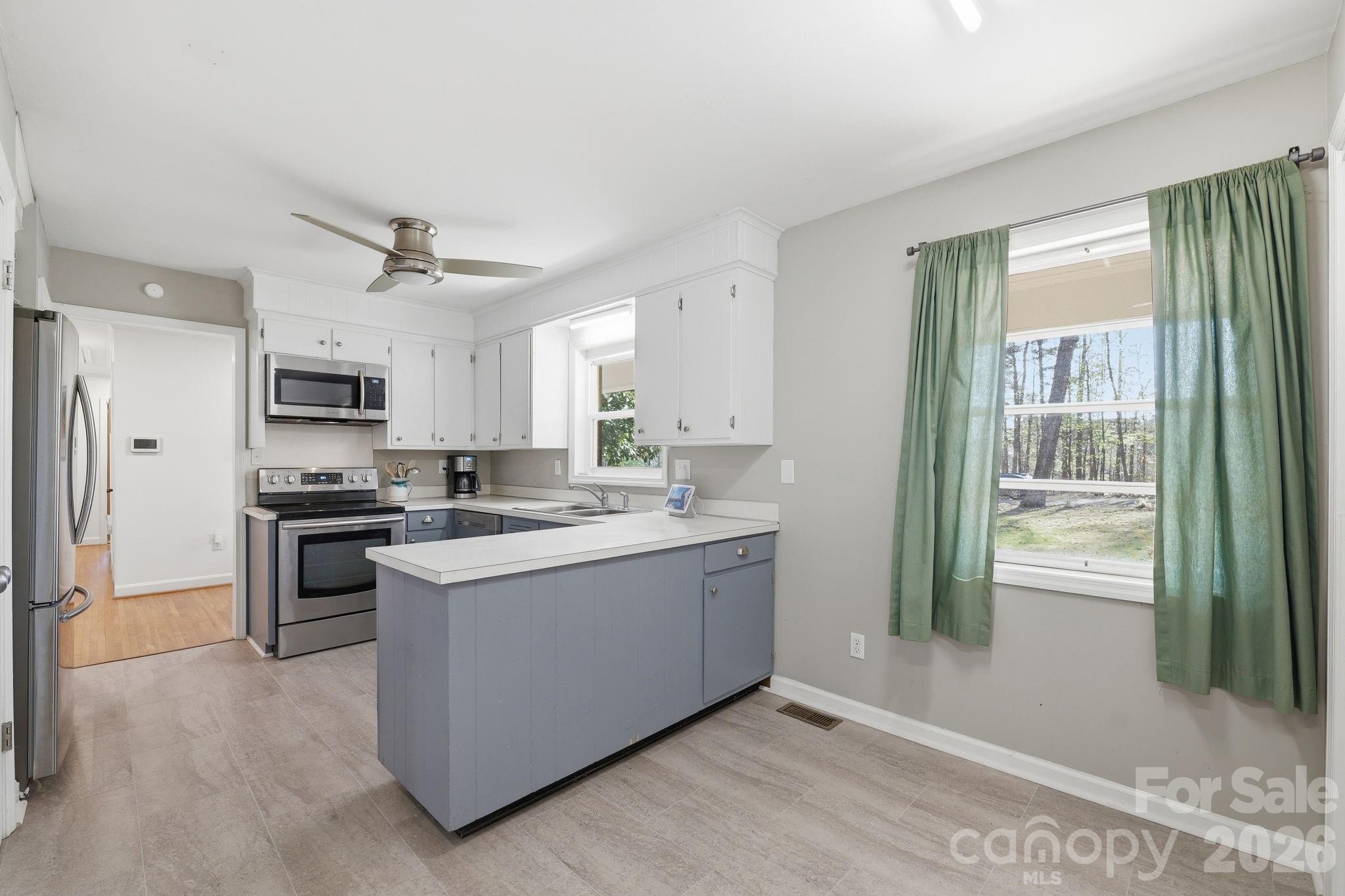 11715 Timber Ridge Road Property Photo 10