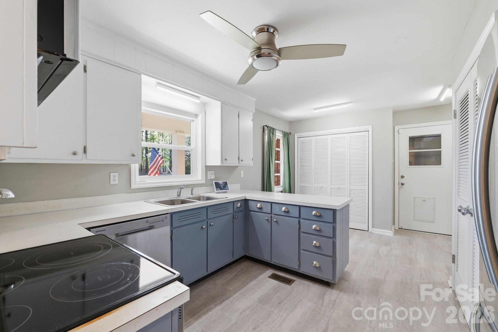 11715 Timber Ridge Road Property Photo 14