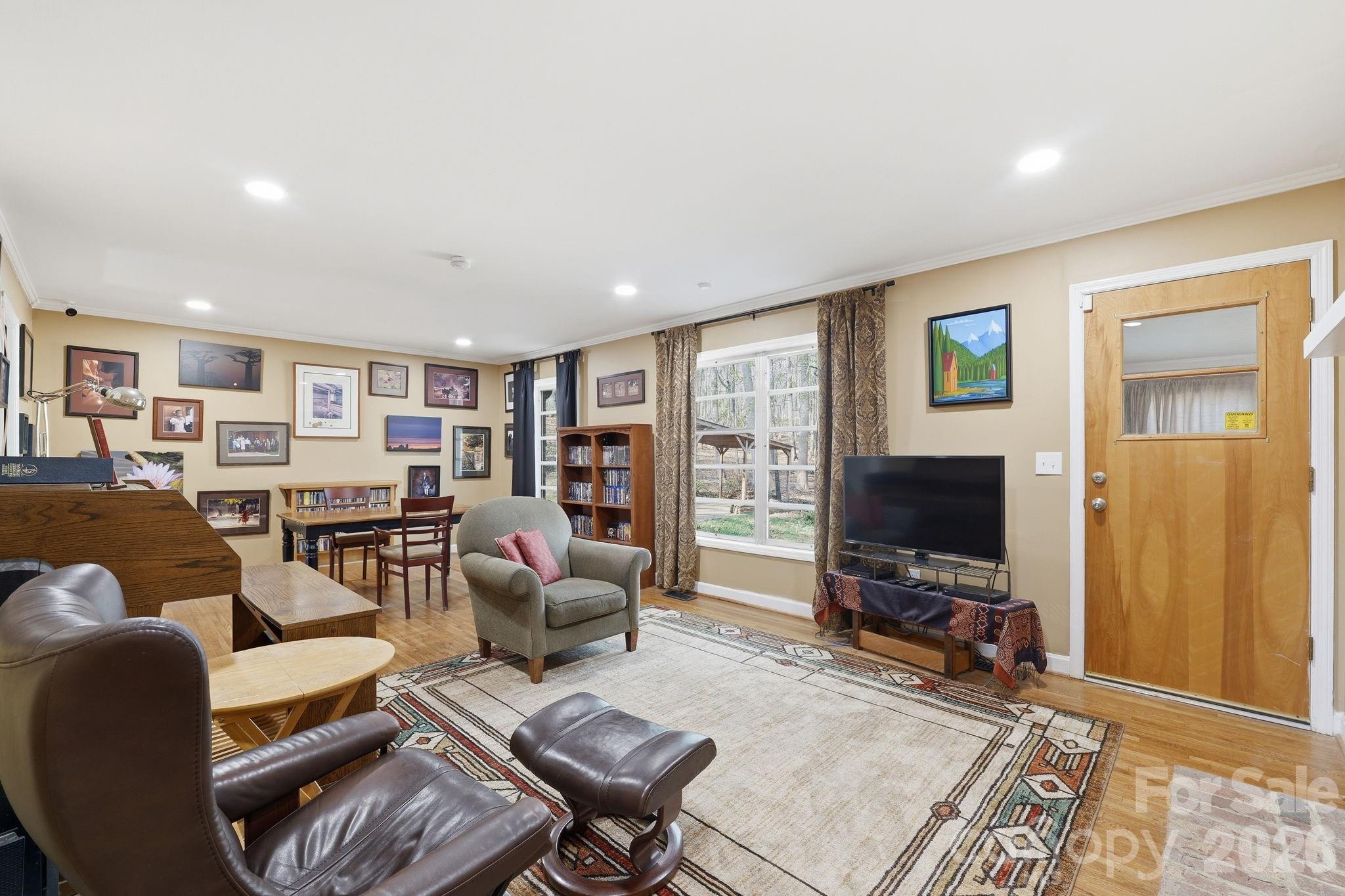 11715 Timber Ridge Road Property Photo 16