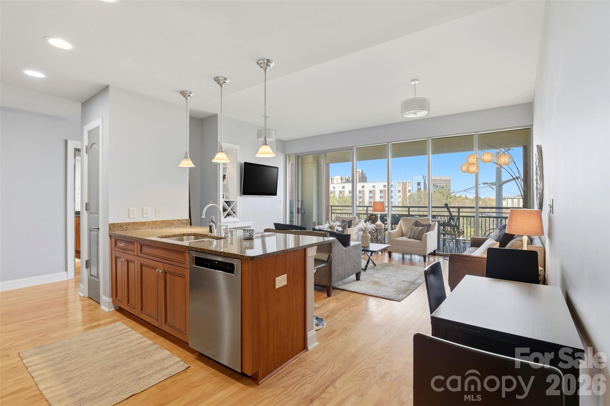 701 Royal Court 508 Property Photo 1