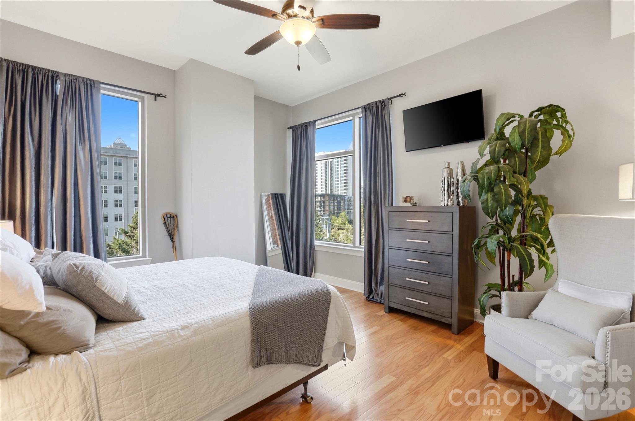 701 Royal Court 508 Property Photo 9