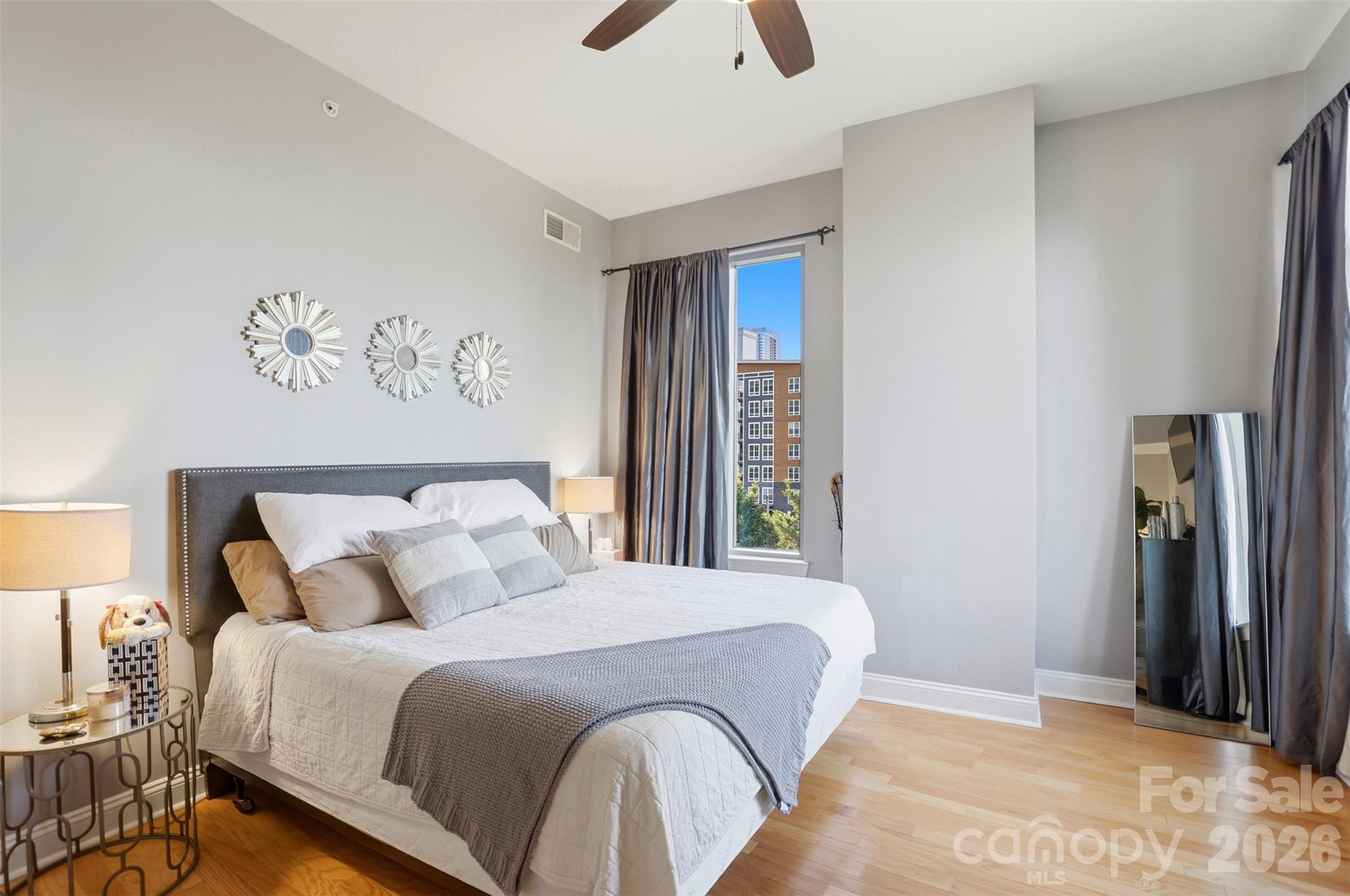 701 Royal Court 508 Property Photo 11