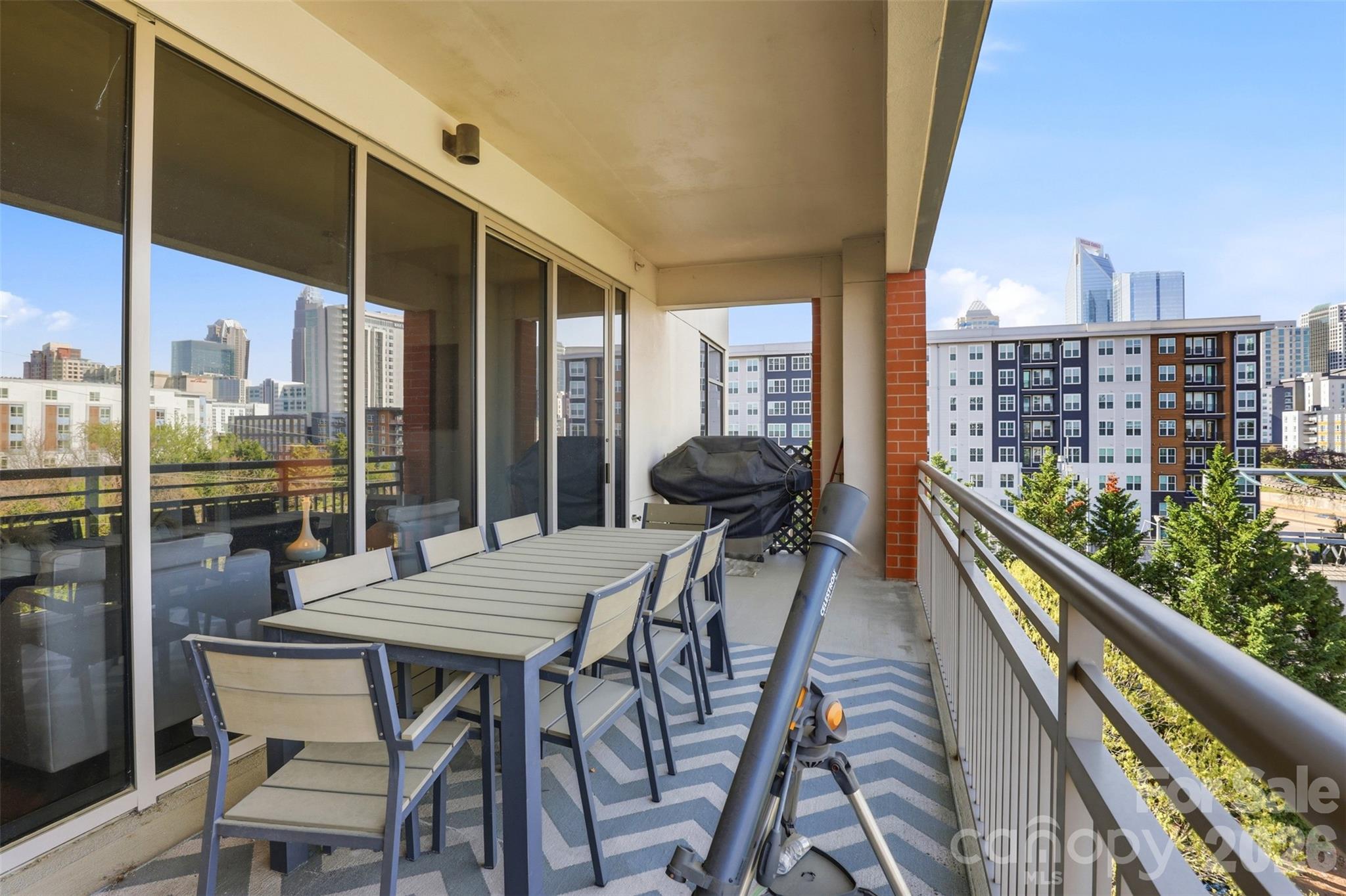 701 Royal Court 508 Property Photo 20