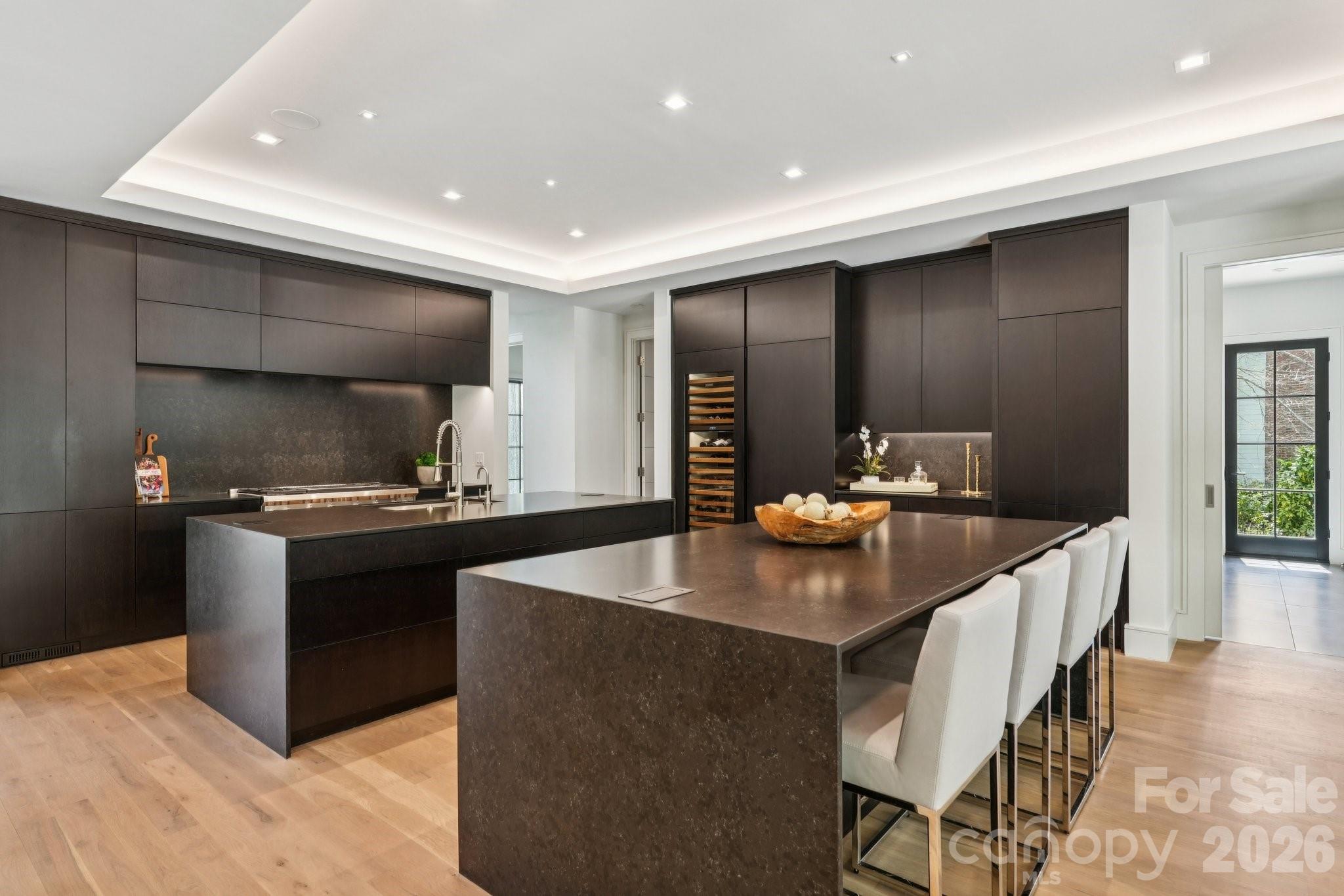 2103 Cortelyou Road Property Photo 6