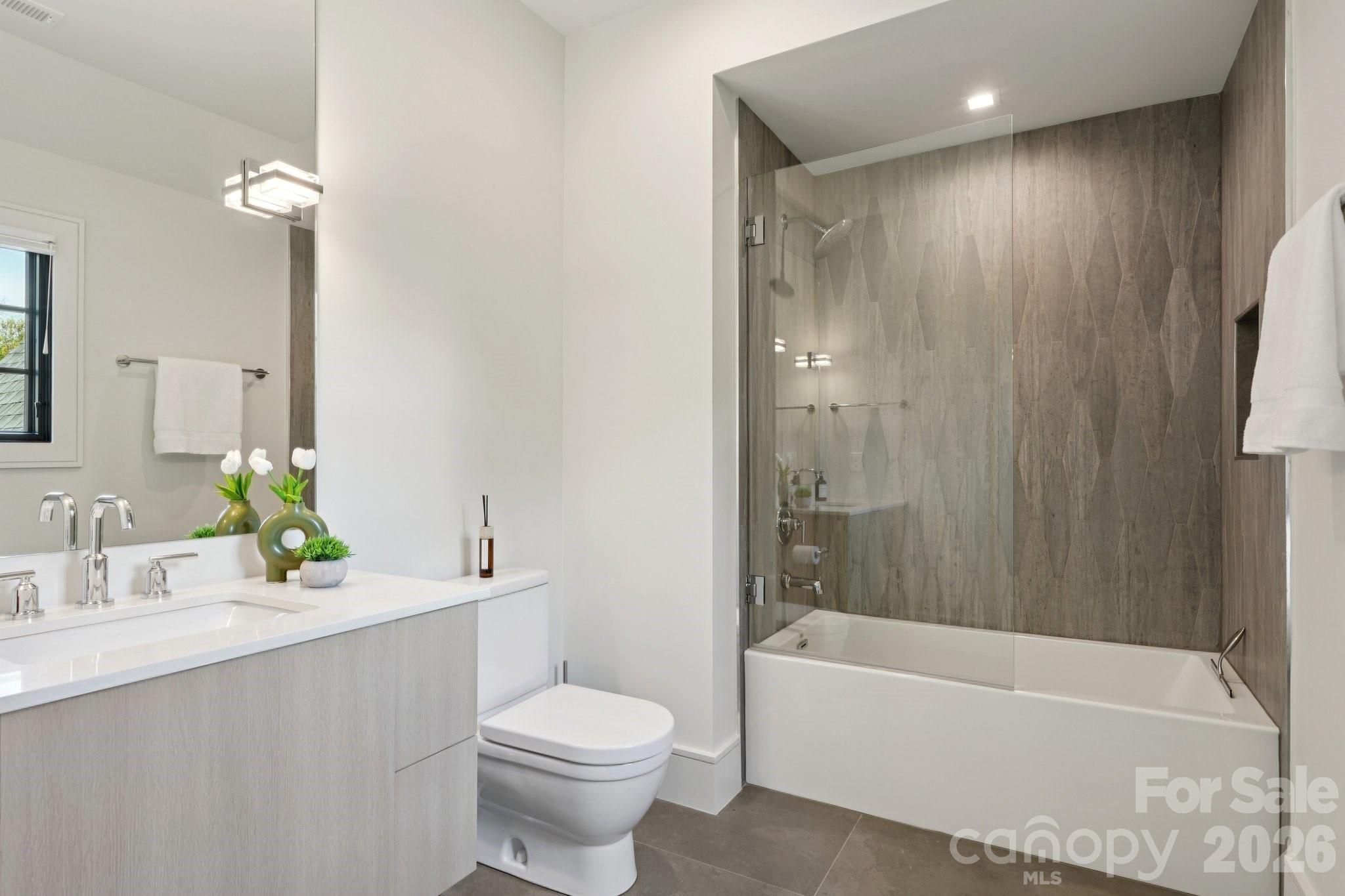 2103 Cortelyou Road Property Photo 33