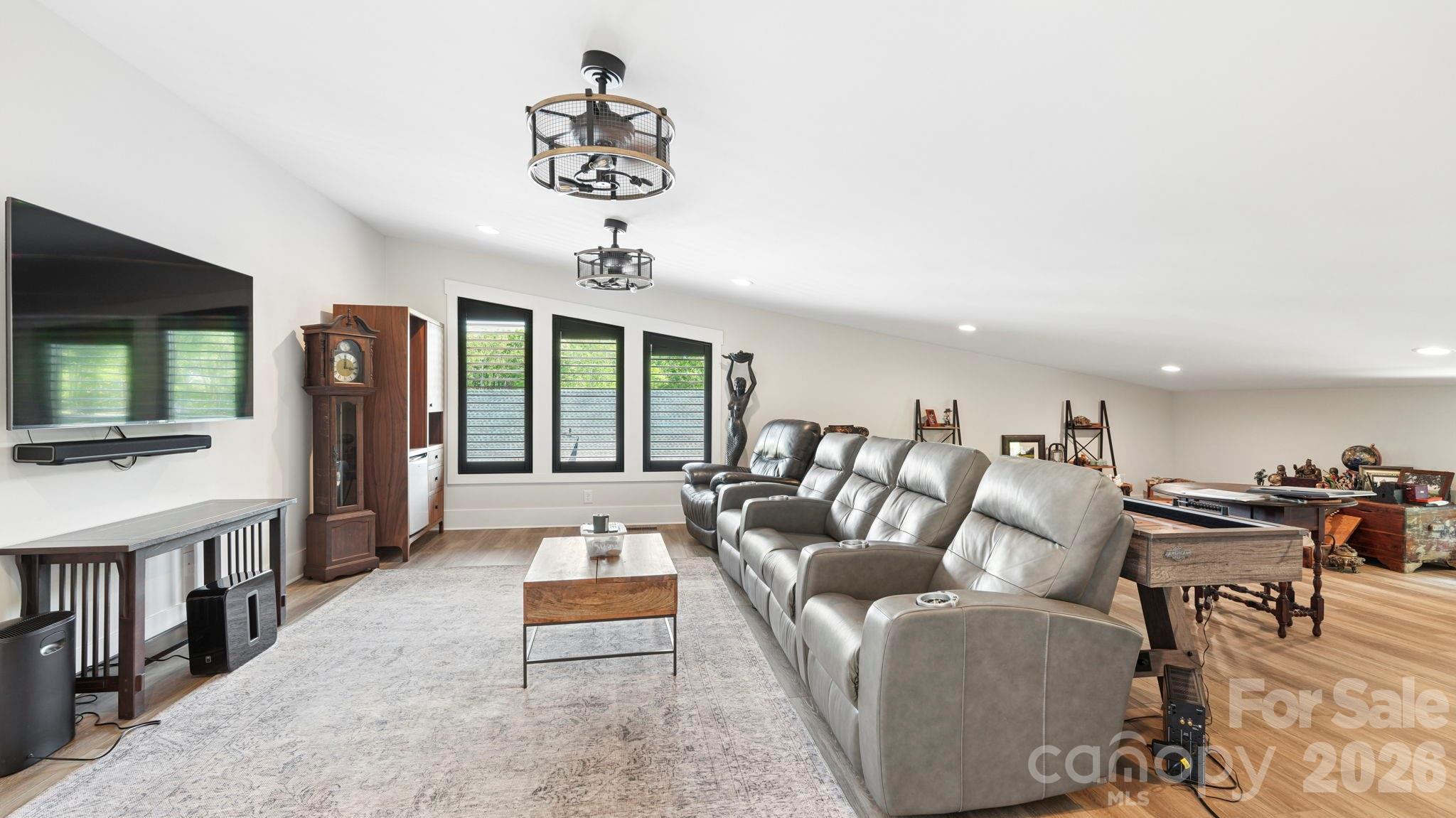 644 Normandy Road Property Photo 30