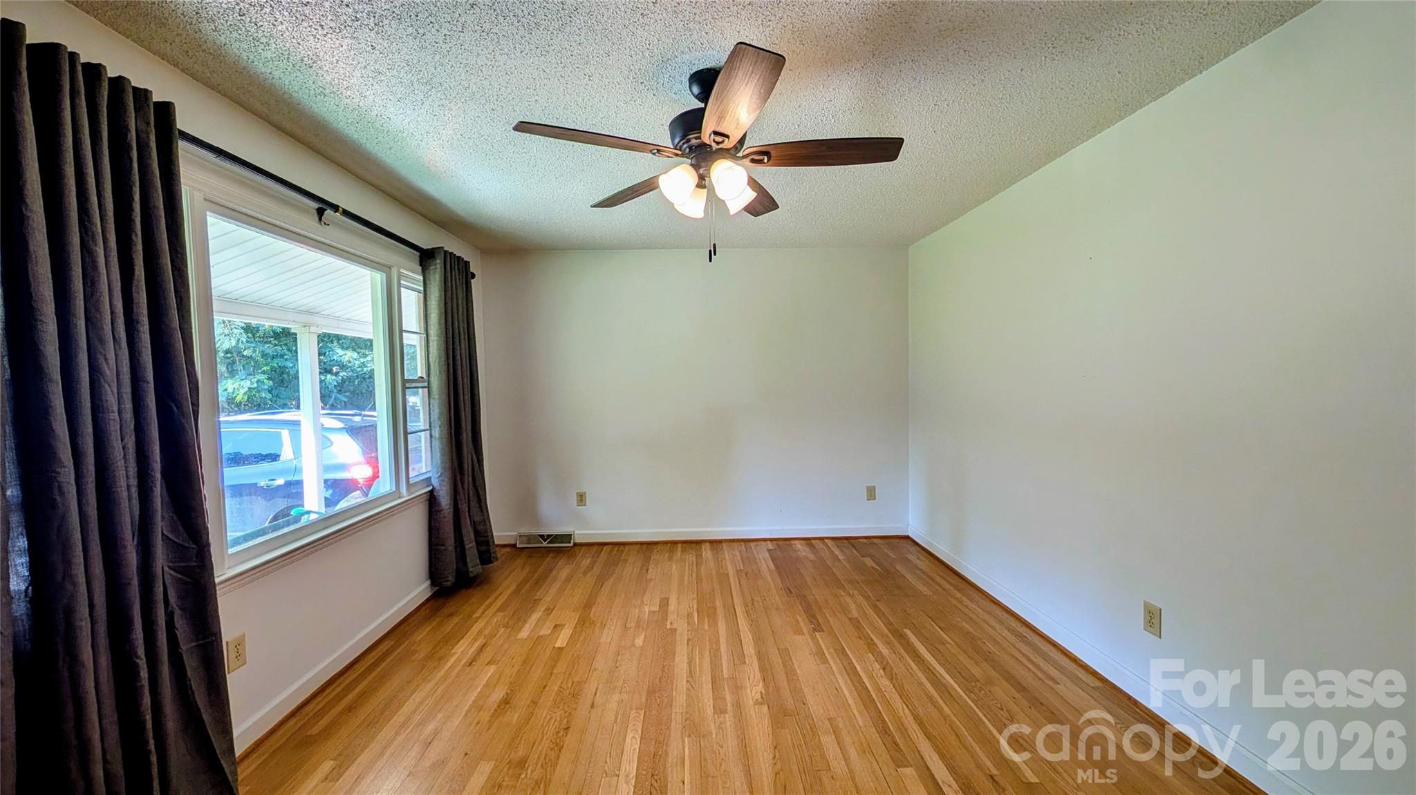 534 Westside Terrace Property Photo 7