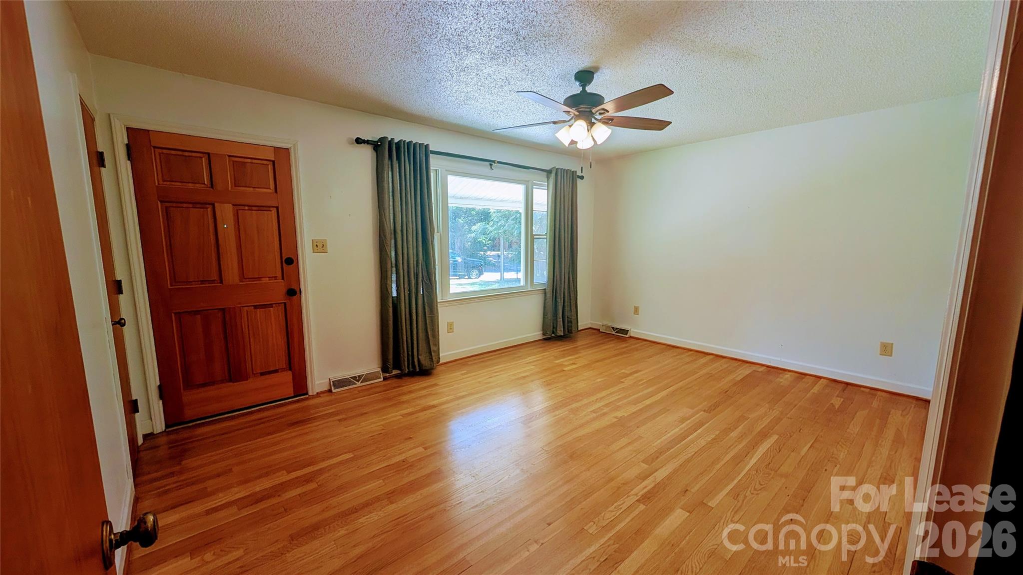 534 Westside Terrace Property Photo 9