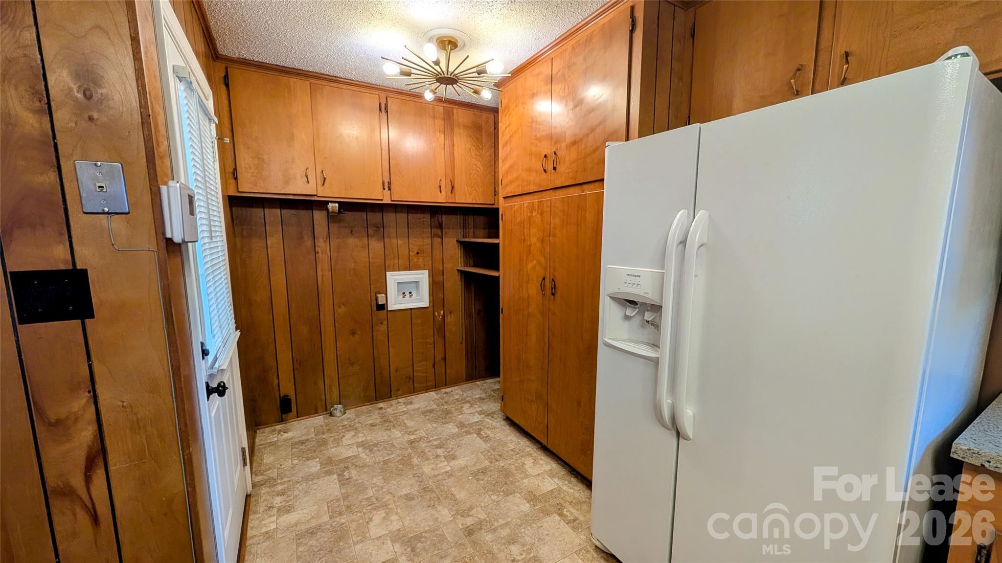 534 Westside Terrace Property Photo 13
