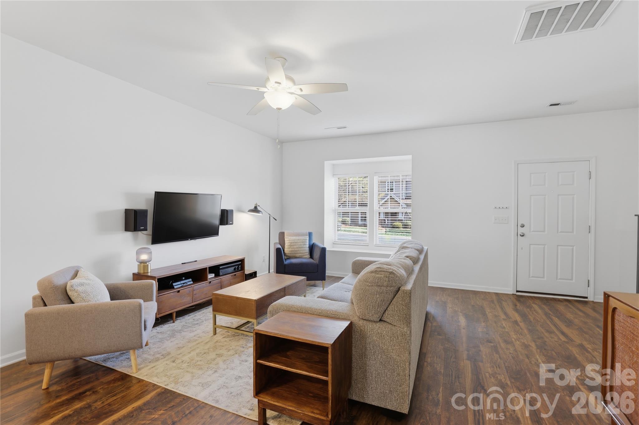 1005 Laparc Lane Property Photo 11