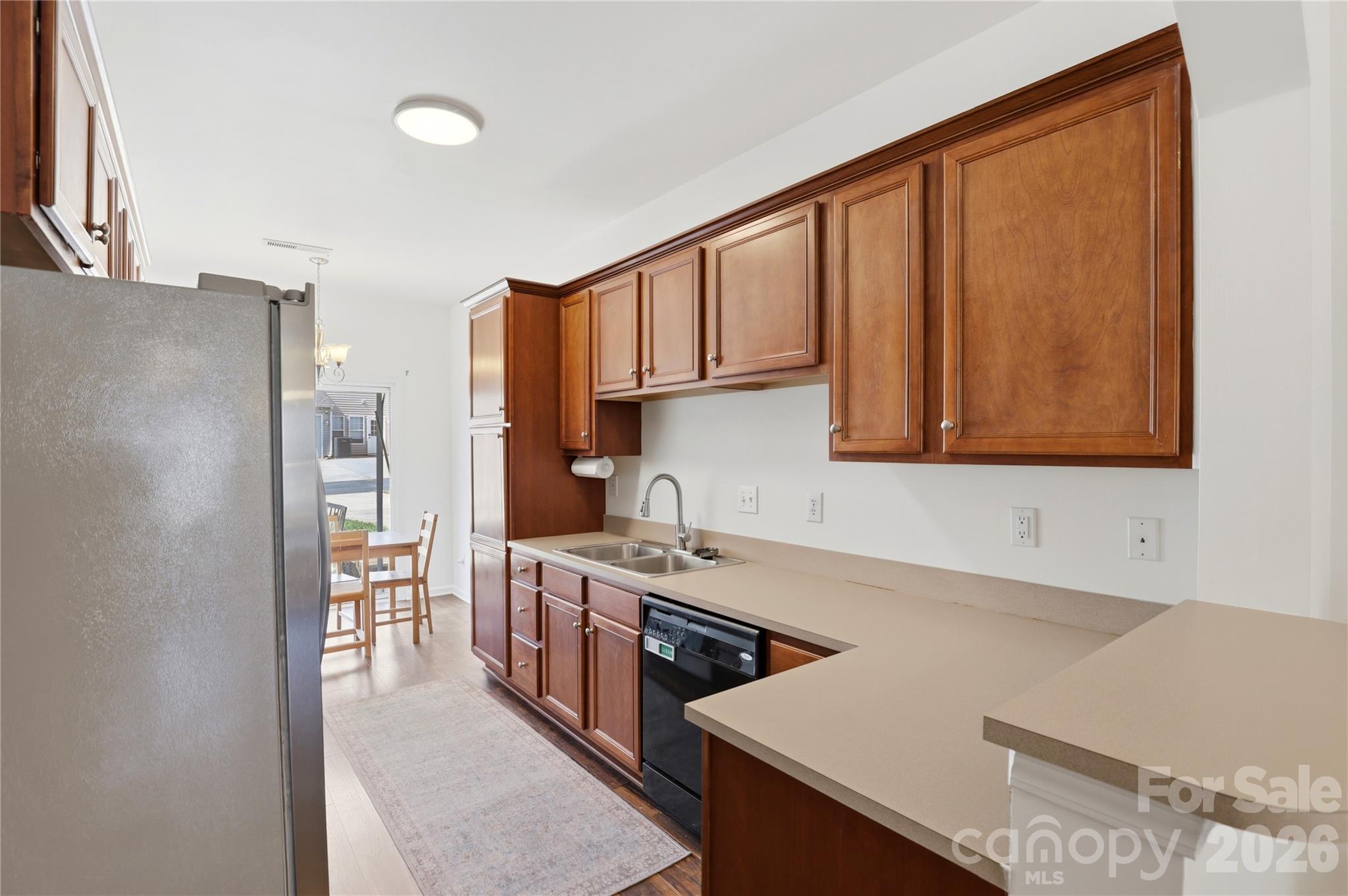 1005 Laparc Lane Property Photo 15