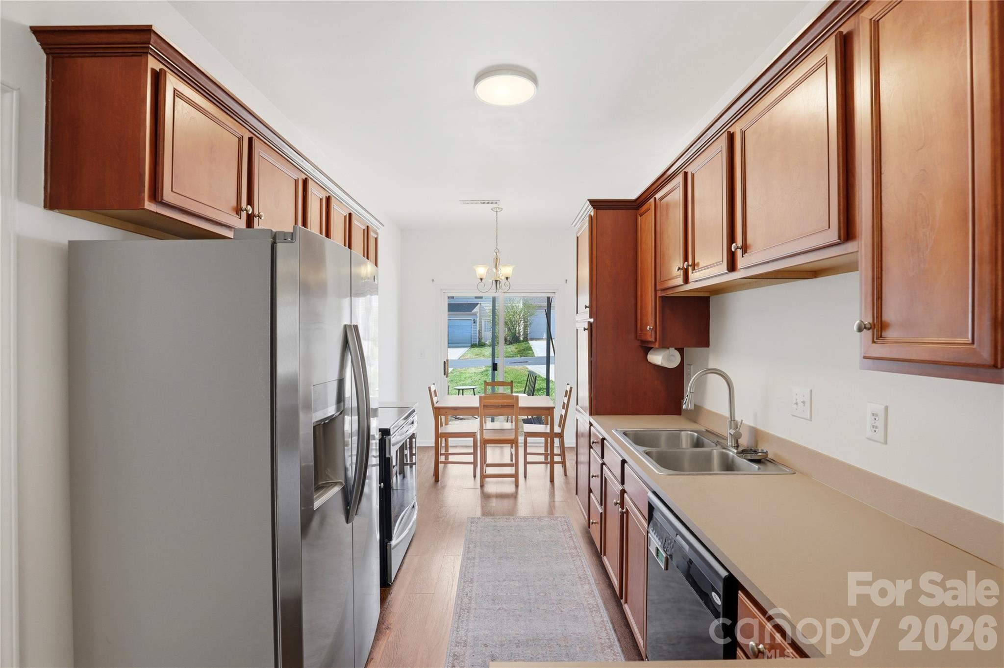 1005 Laparc Lane Property Photo 16