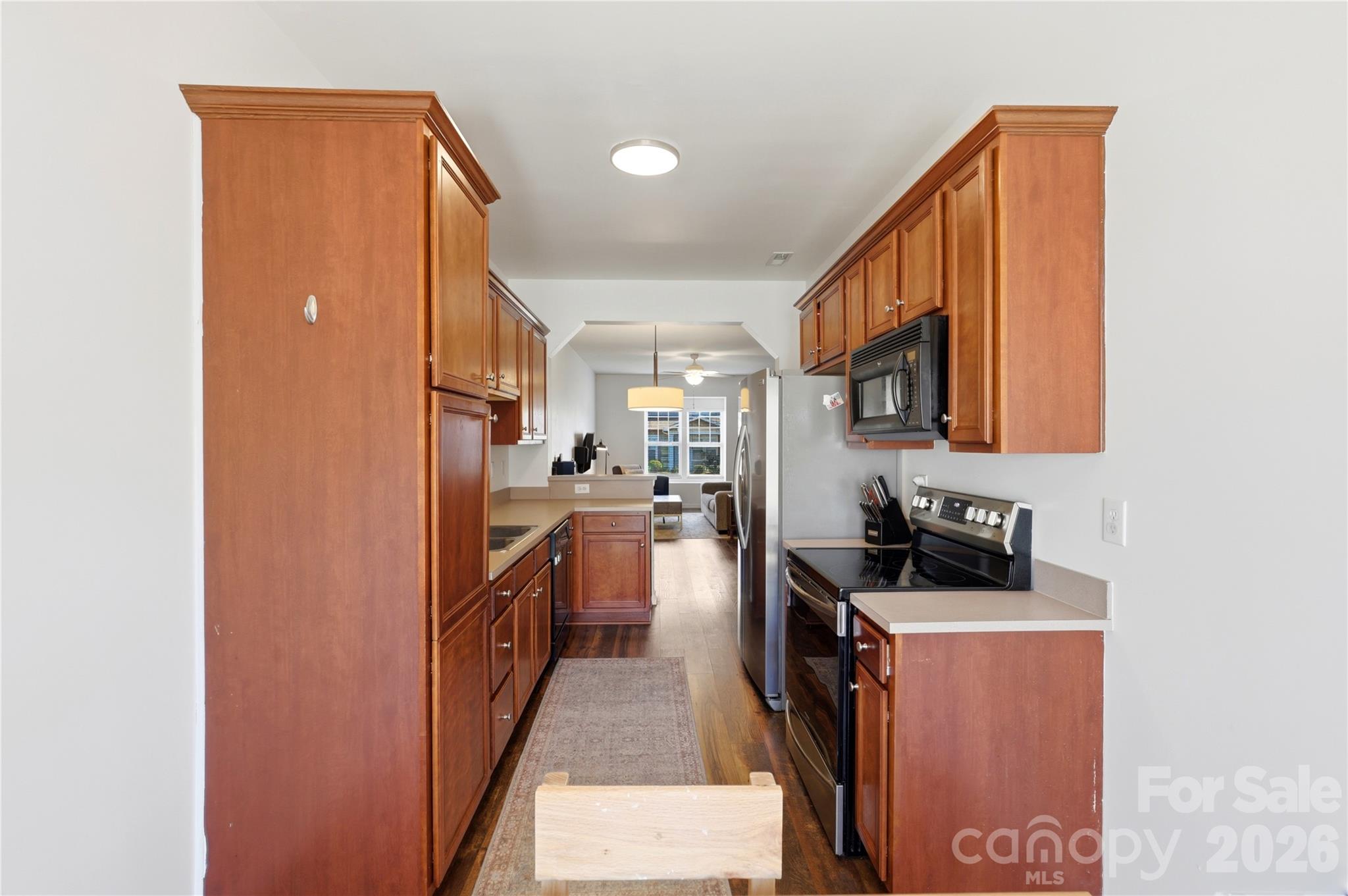 1005 Laparc Lane Property Photo 17