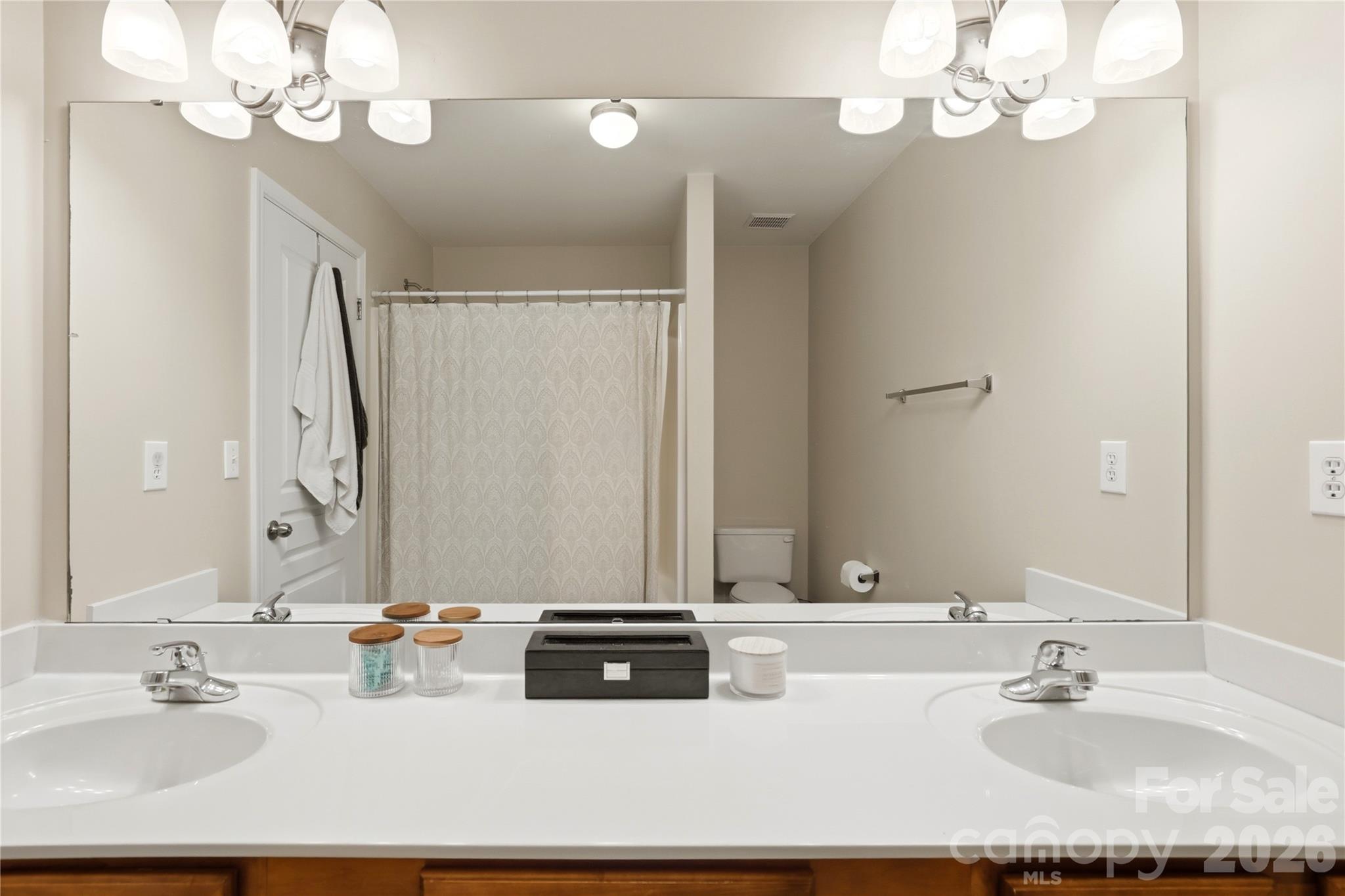 1005 Laparc Lane Property Photo 29