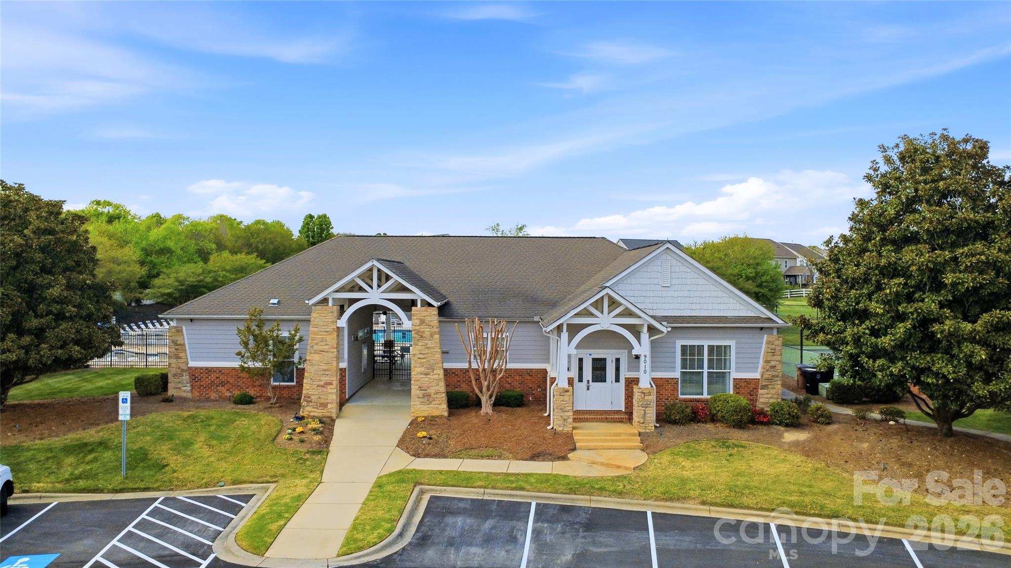 1005 Laparc Lane Property Photo 41
