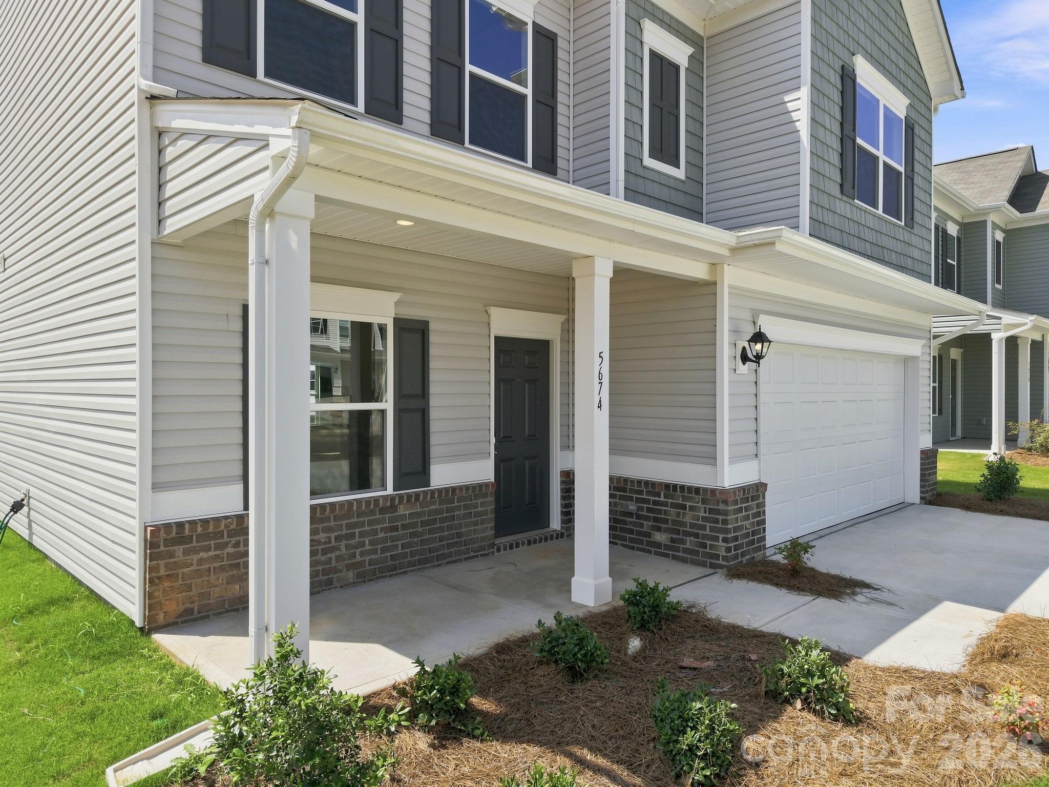 5674 Hagler Loop Property Photo 4